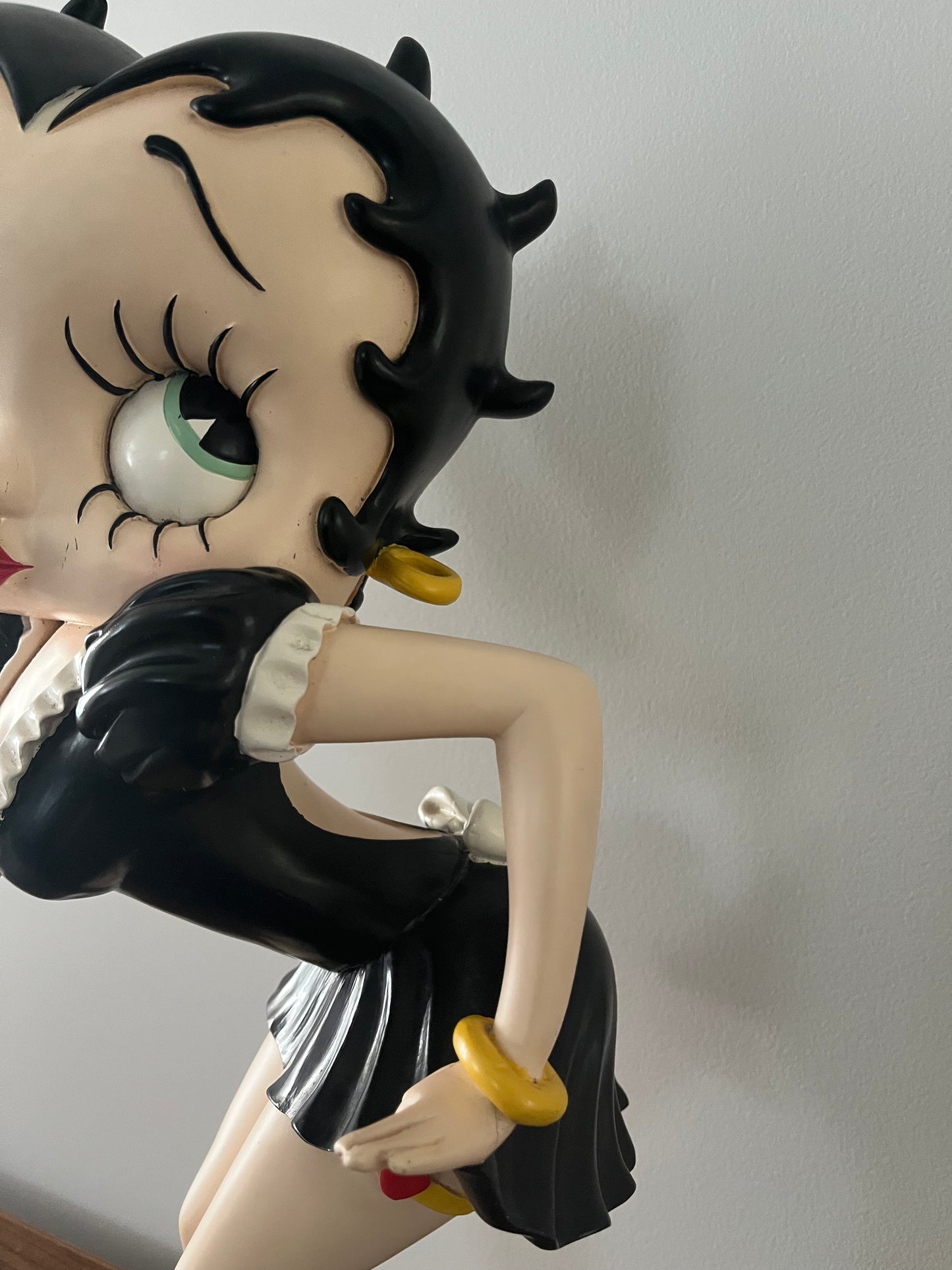 Stunning Vintage Betty Boop Statue