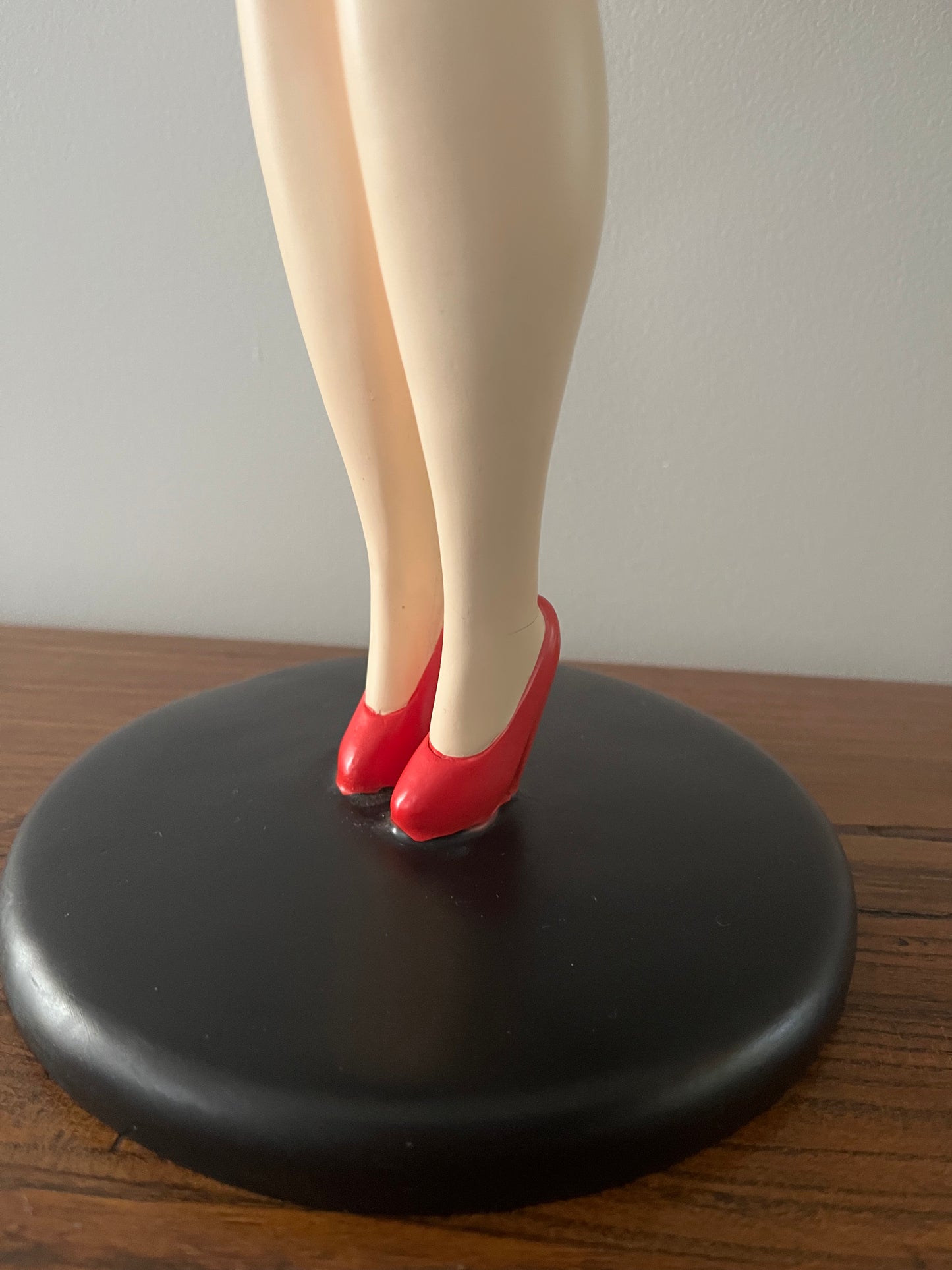 Stunning Vintage Betty Boop Statue