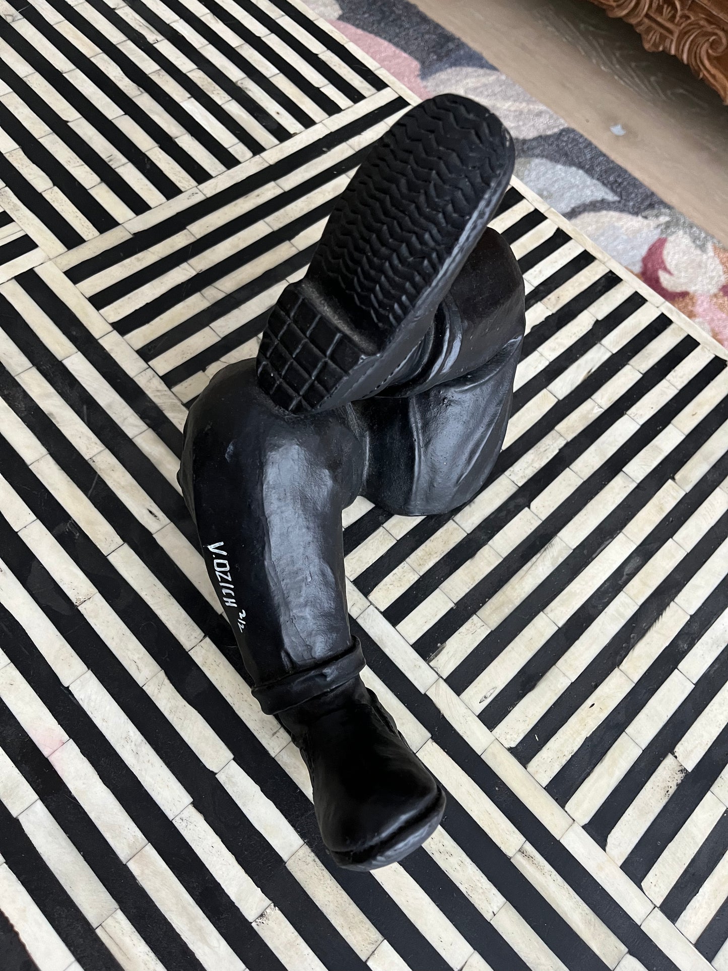 Funky Legs Decor