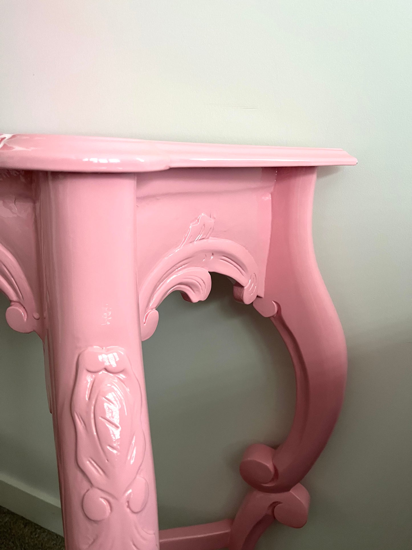 Gorgeous Pink Glossy Table