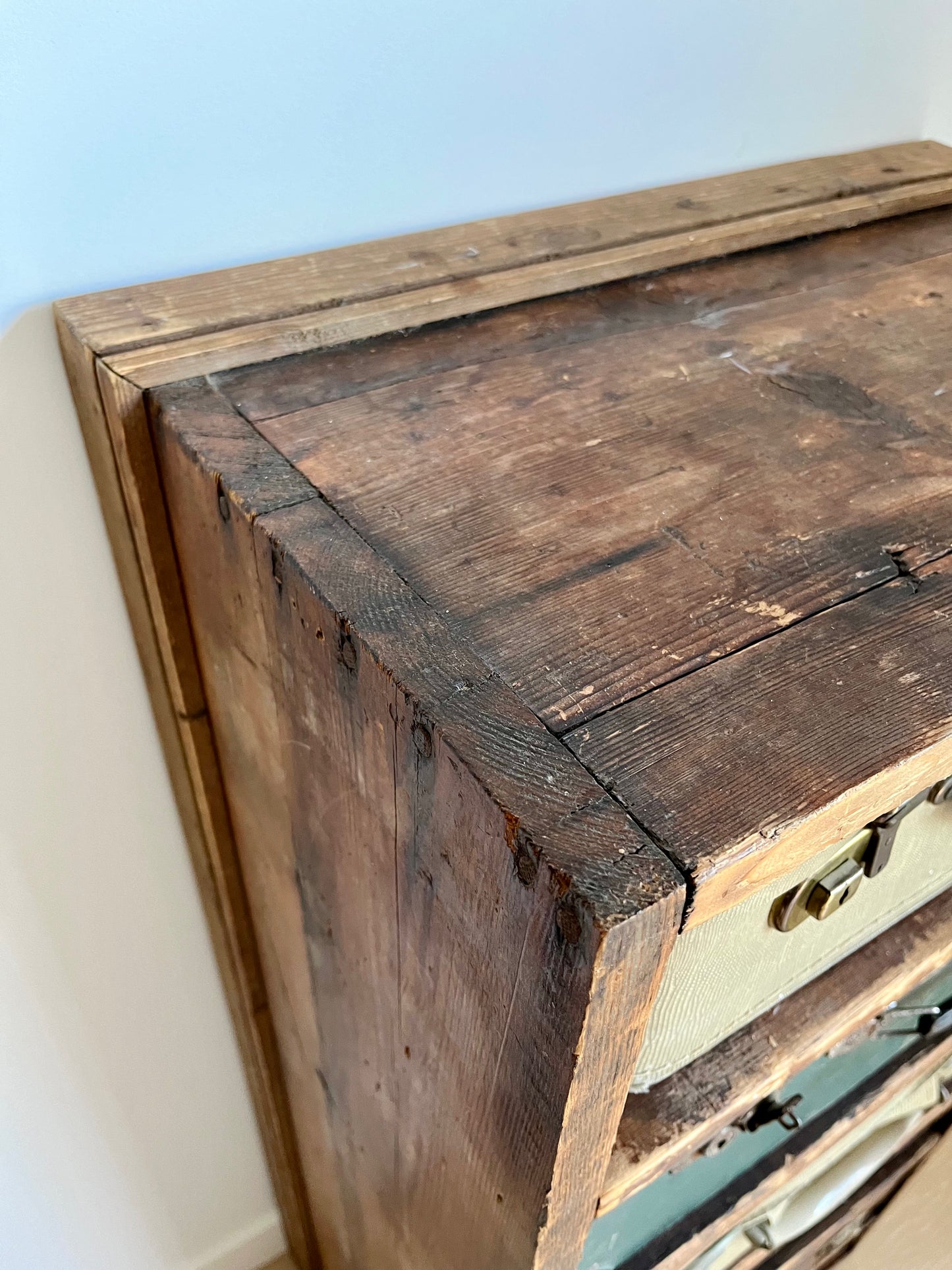 Vintage Suitcase Drawer Set