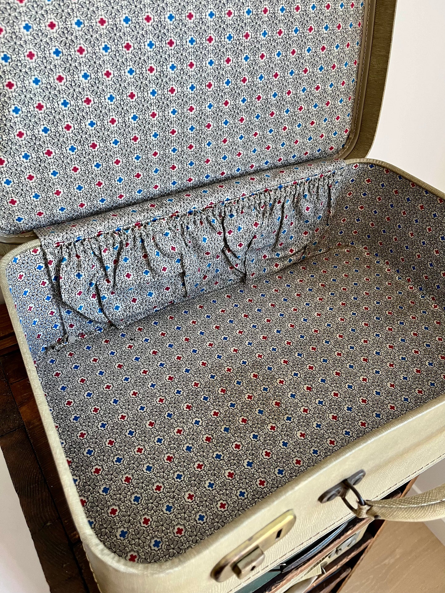 Vintage Suitcase Drawer Set
