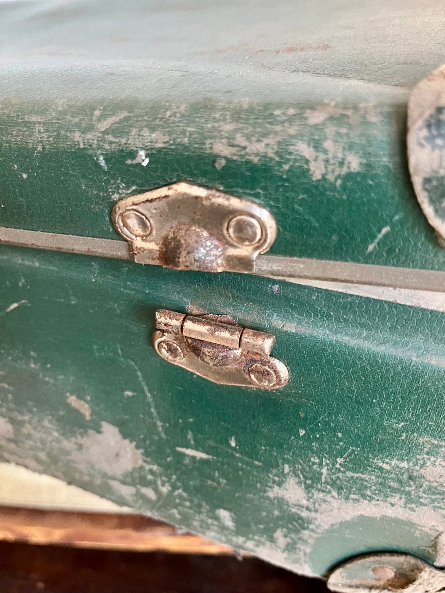 Vintage Suitcase Drawer Set