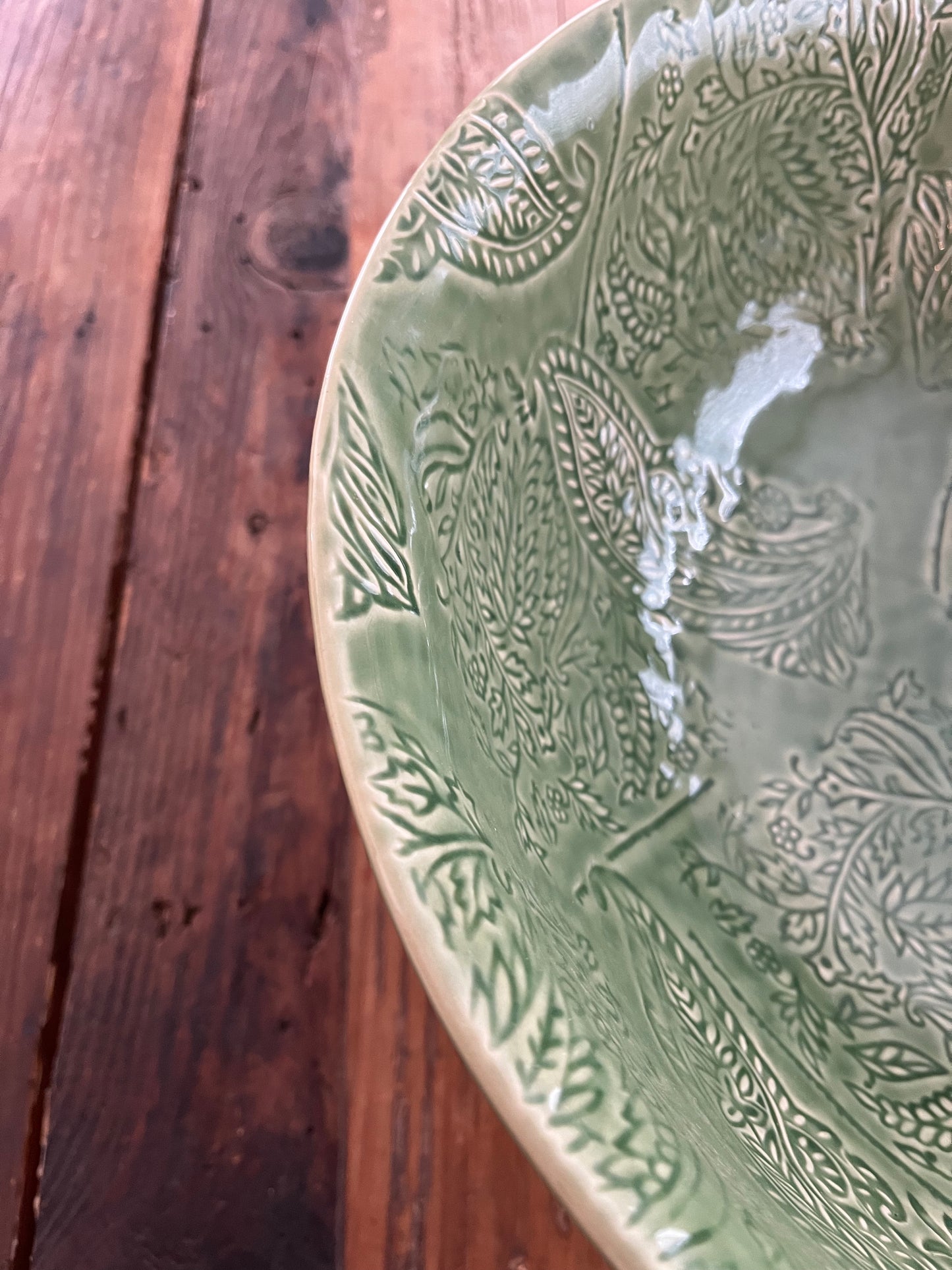 Beautiful Large Pottery Barn Footed Fruit/ Serving Bowl