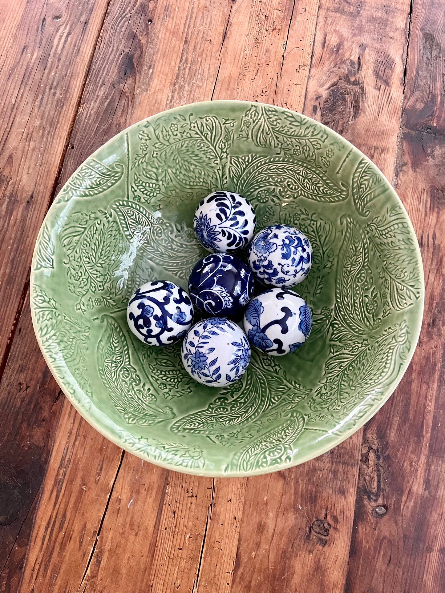 Beautiful Large Pottery Barn Footed Fruit/ Serving Bowl