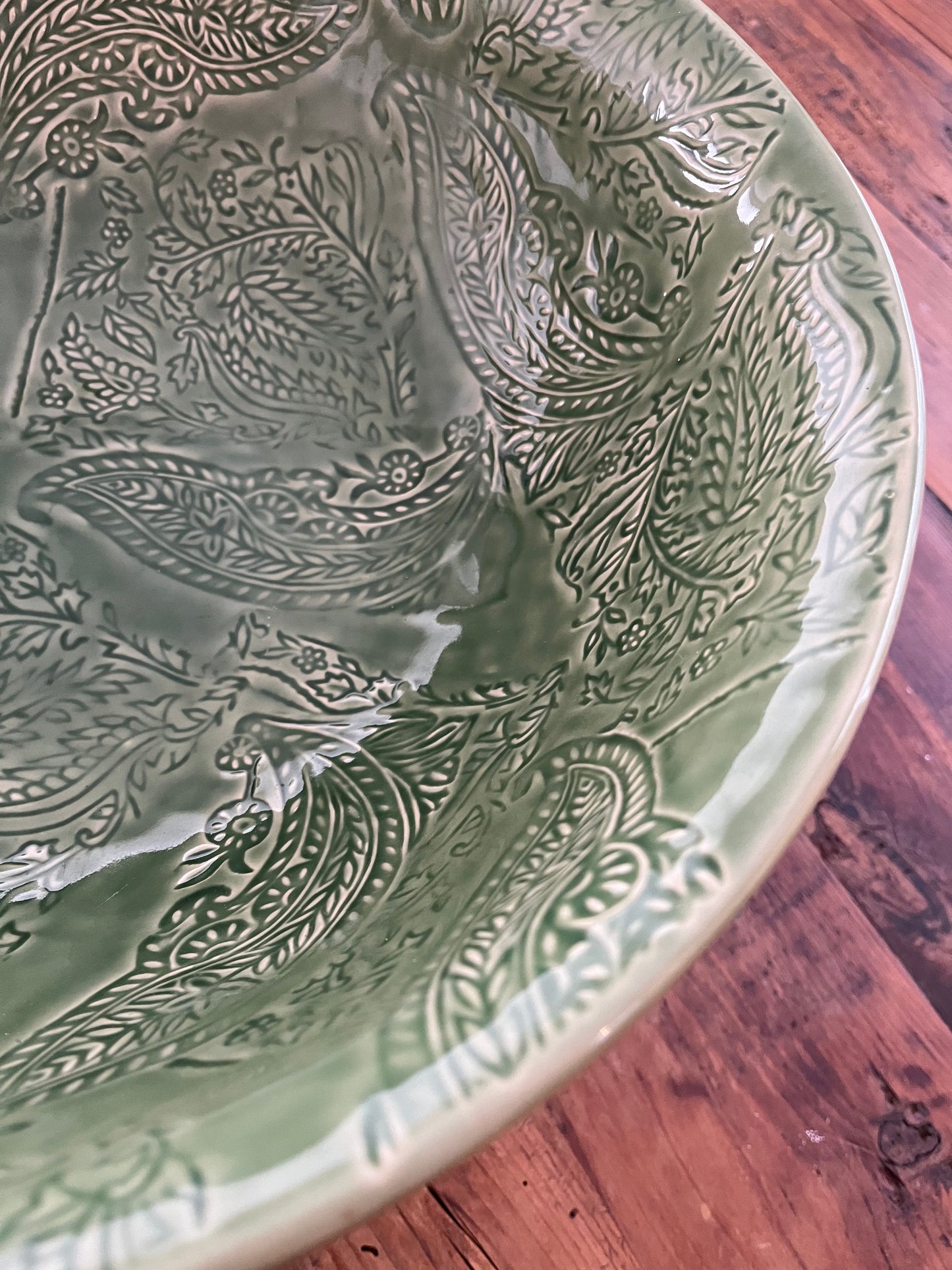 Beautiful Large Pottery Barn Footed Fruit/ Serving Bowl