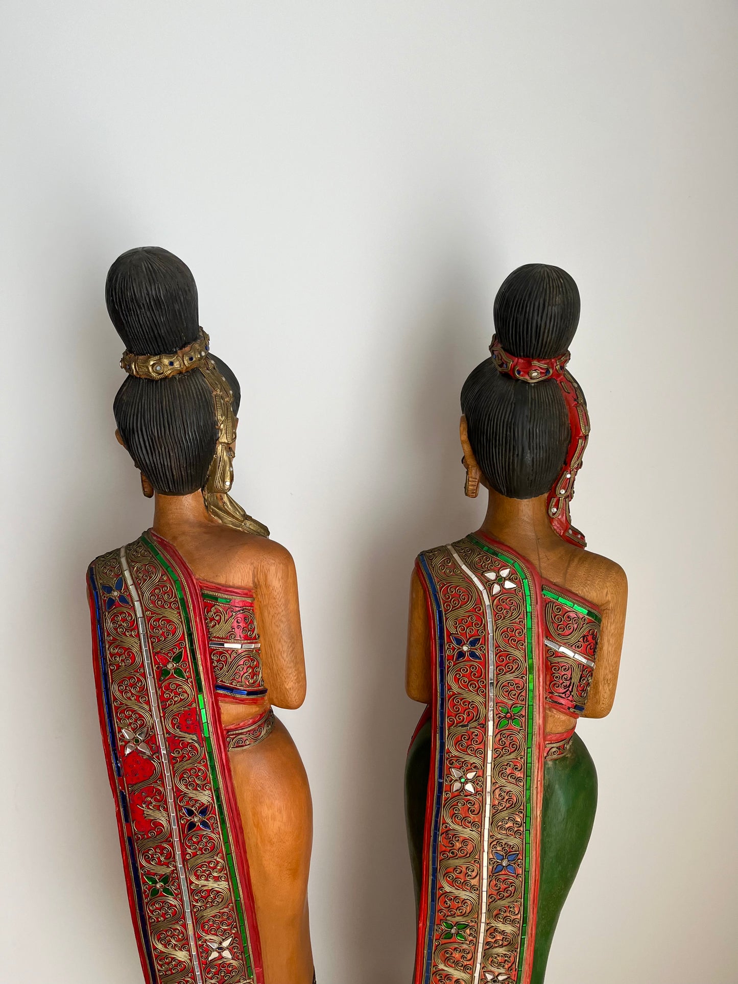 Beautiful Wooden Thai Sawasdee Lady Wooden Statues
