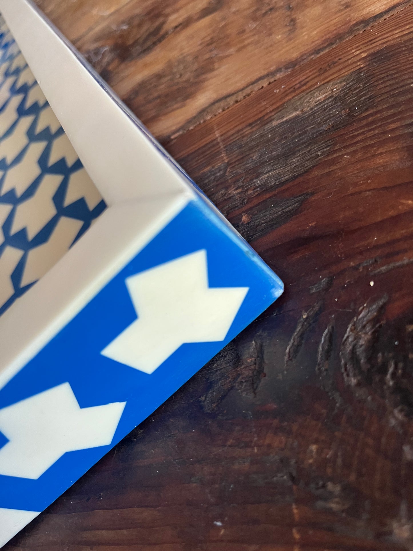 Beautiful Graphic Resin Inlay Tray