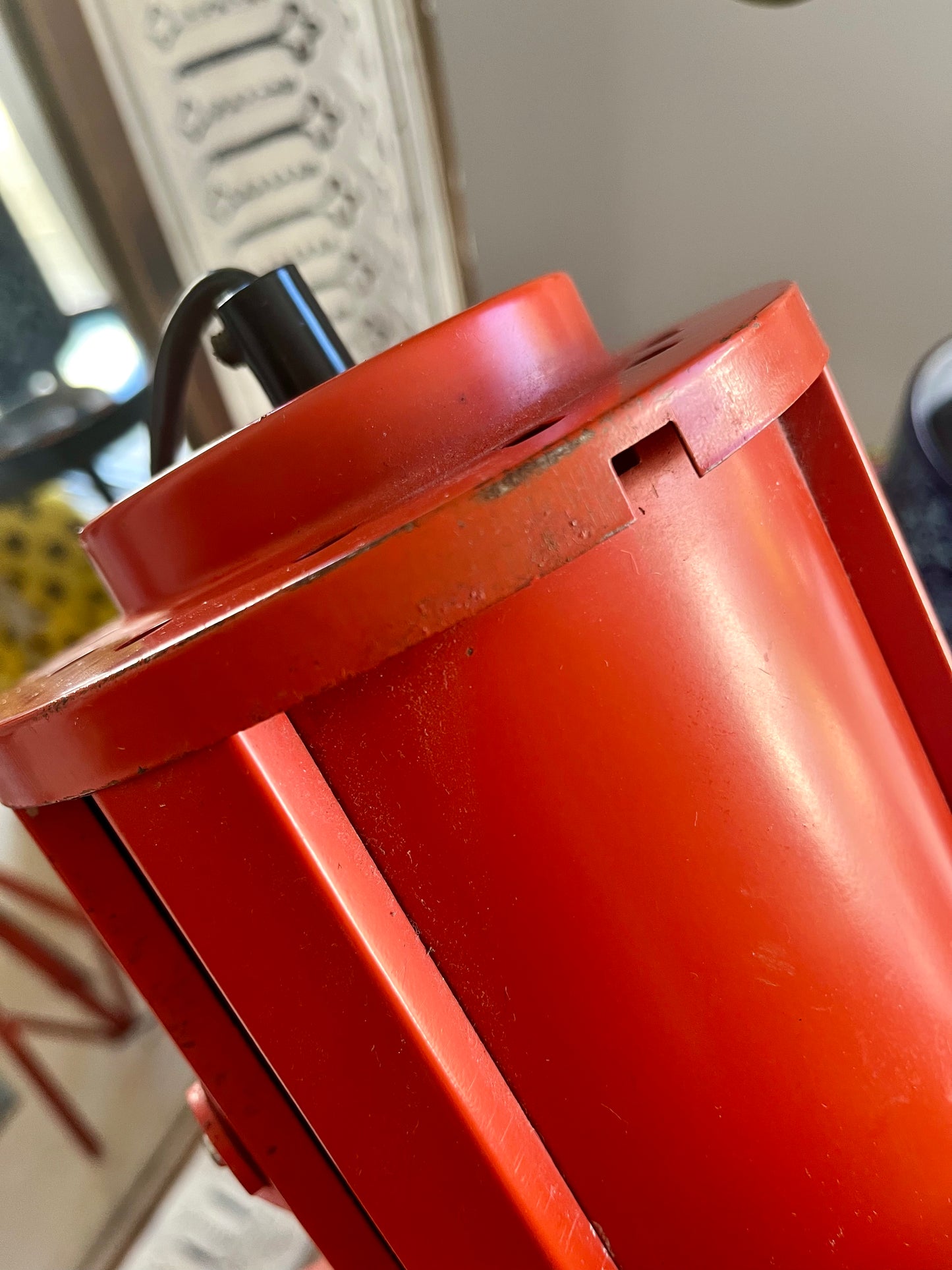 Retro Movie Tripod Lamp