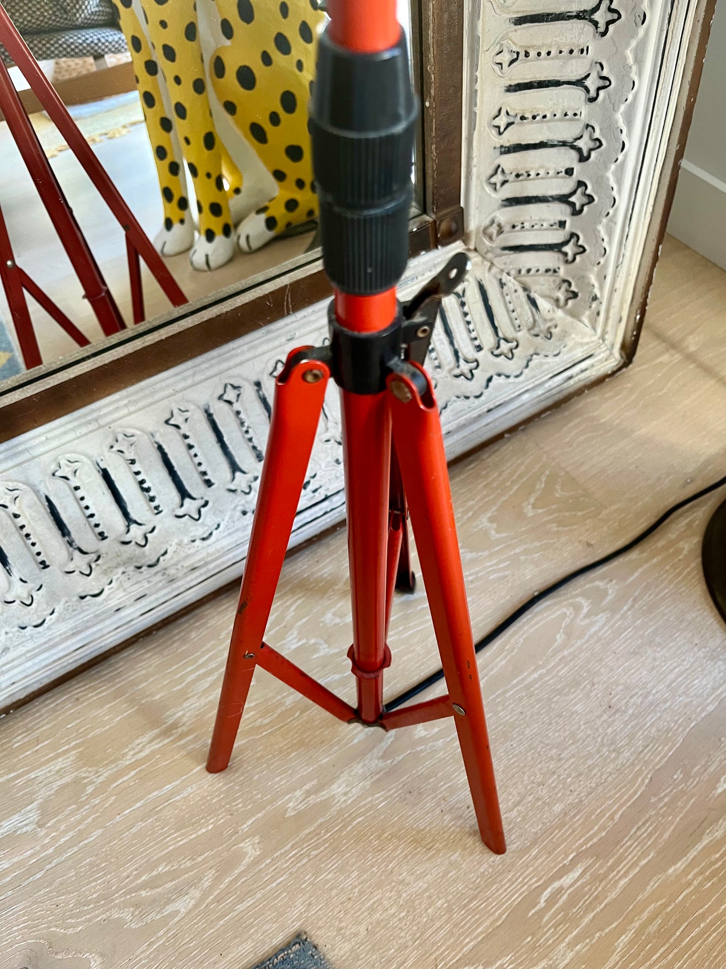 Retro Movie Tripod Lamp