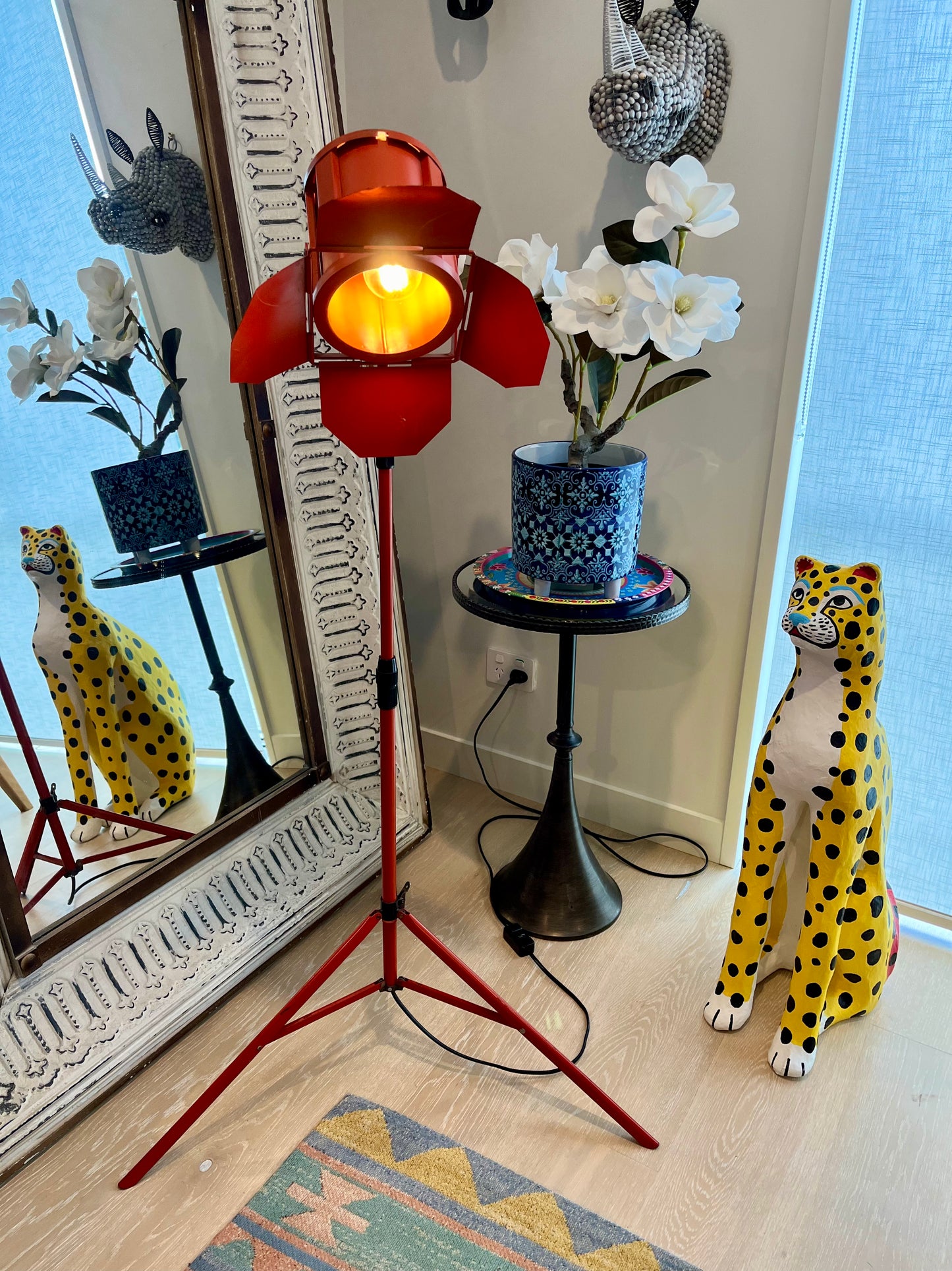 Retro Movie Tripod Lamp