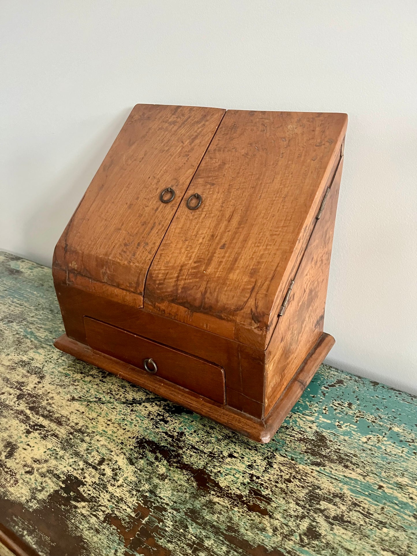 Vintage Desk Compendium