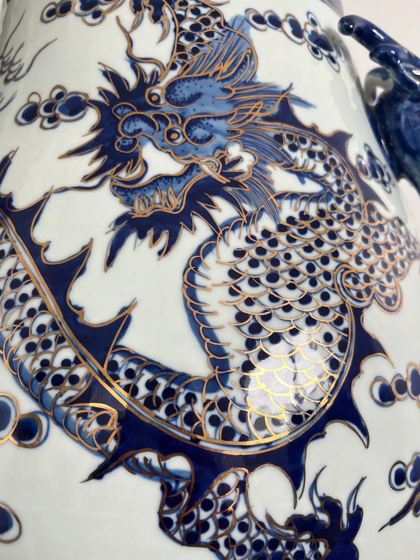 Large and Beautiful Oriental Vase/ Umbrella Stand