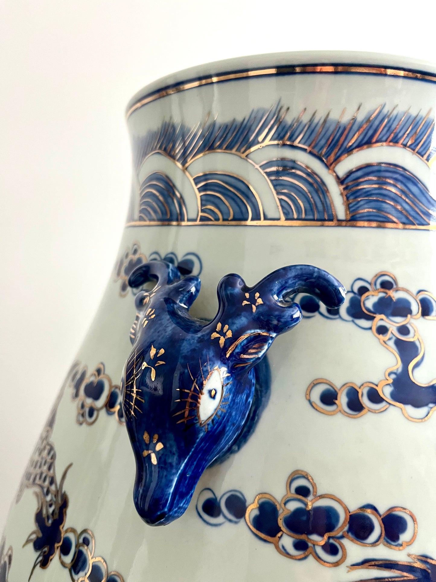 Large and Beautiful Oriental Vase/ Umbrella Stand