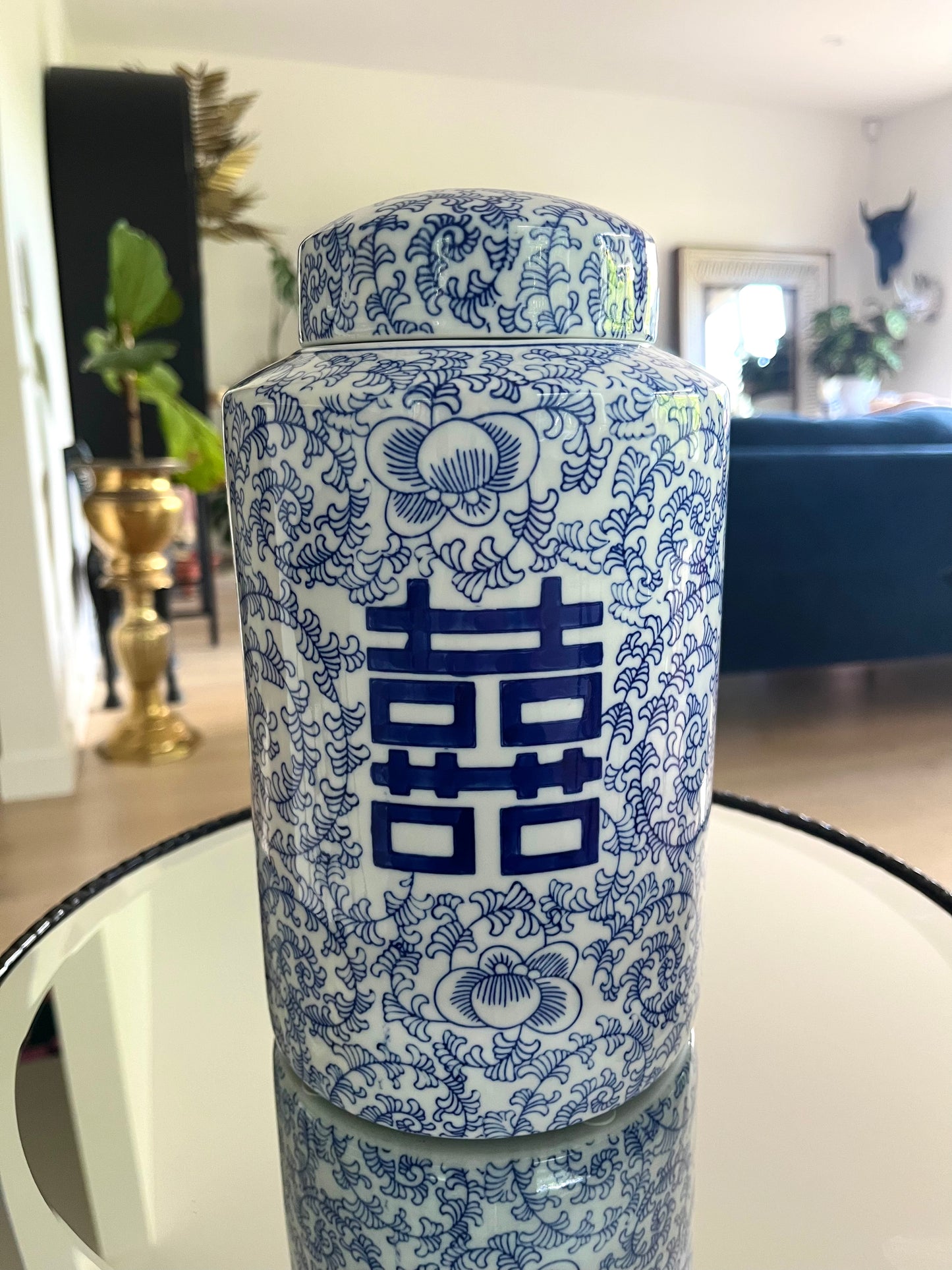 Elegant Early Settler Side Table with Stunning Shanghai Ceramic Jar