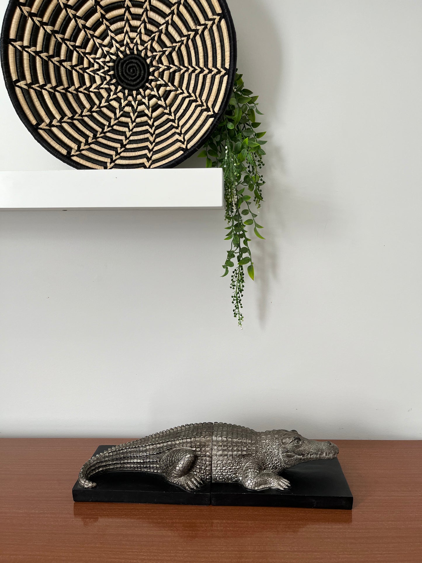 Crocodile Bookends