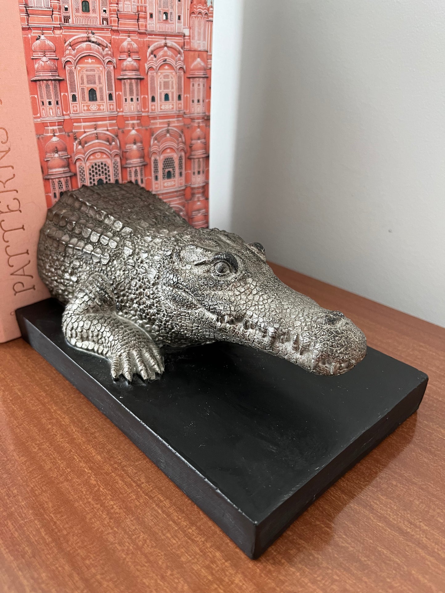 Crocodile Bookends