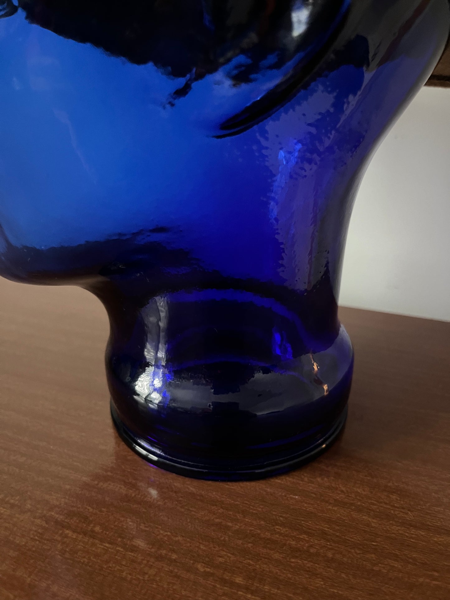 Retro Glass Mannequin Head
