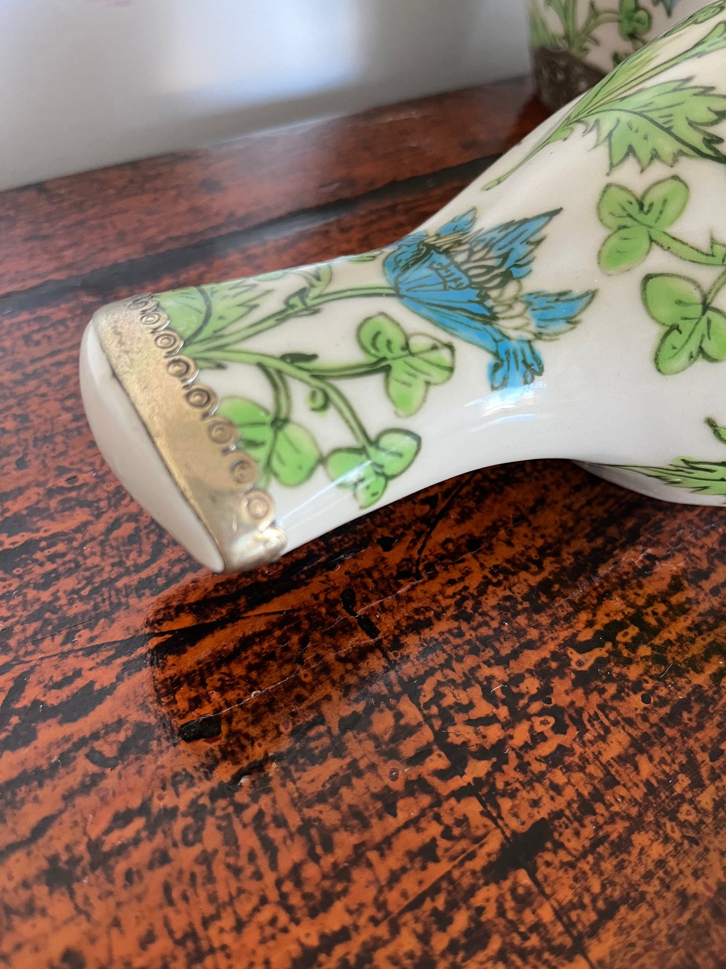 Gorgeous Floral Vase & Birds Set