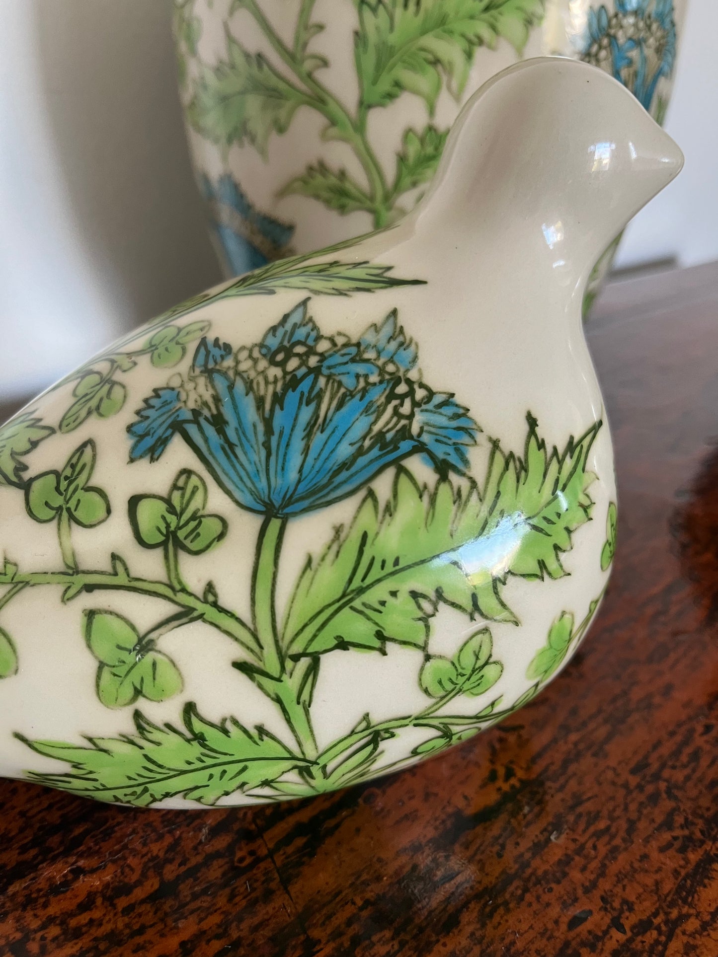 Gorgeous Floral Vase & Birds Set