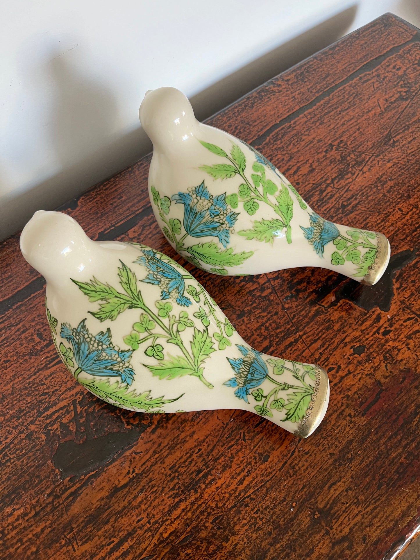 Gorgeous Floral Vase & Birds Set