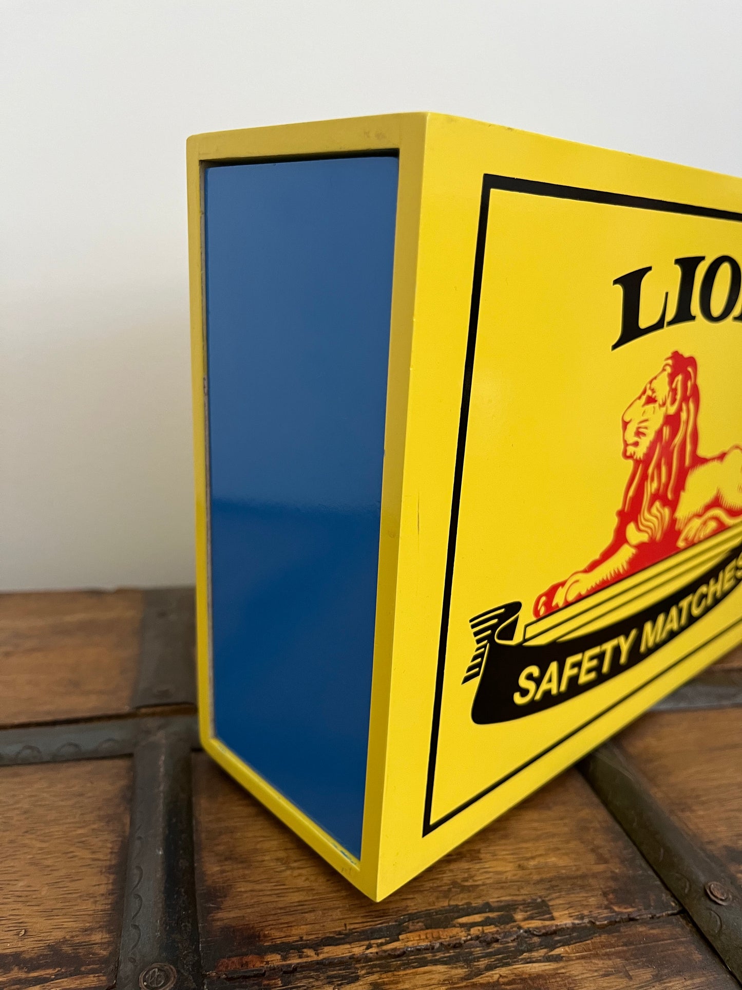Retro Lion Safety Matches Wooden Storage Box