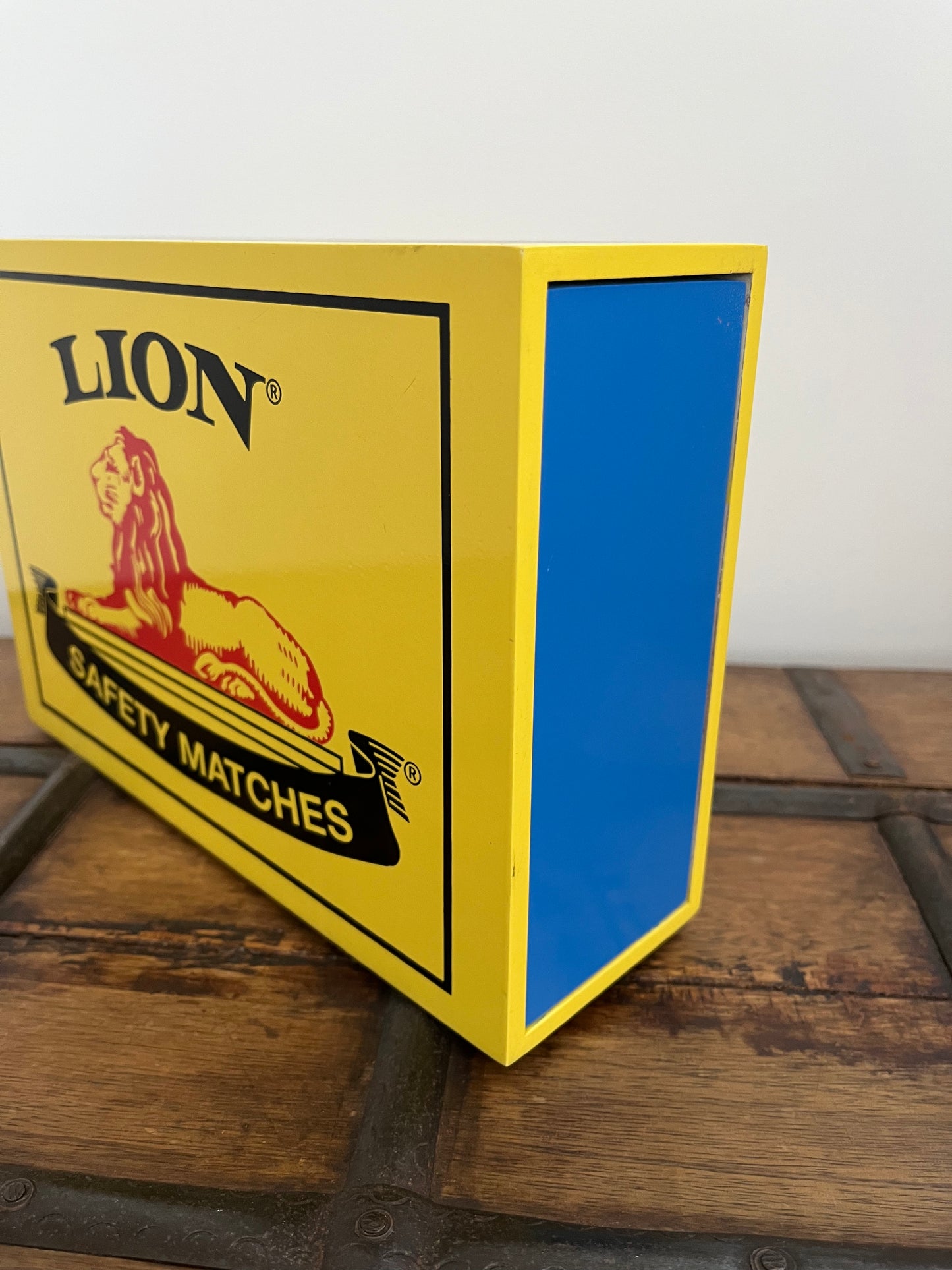 Retro Lion Safety Matches Wooden Storage Box
