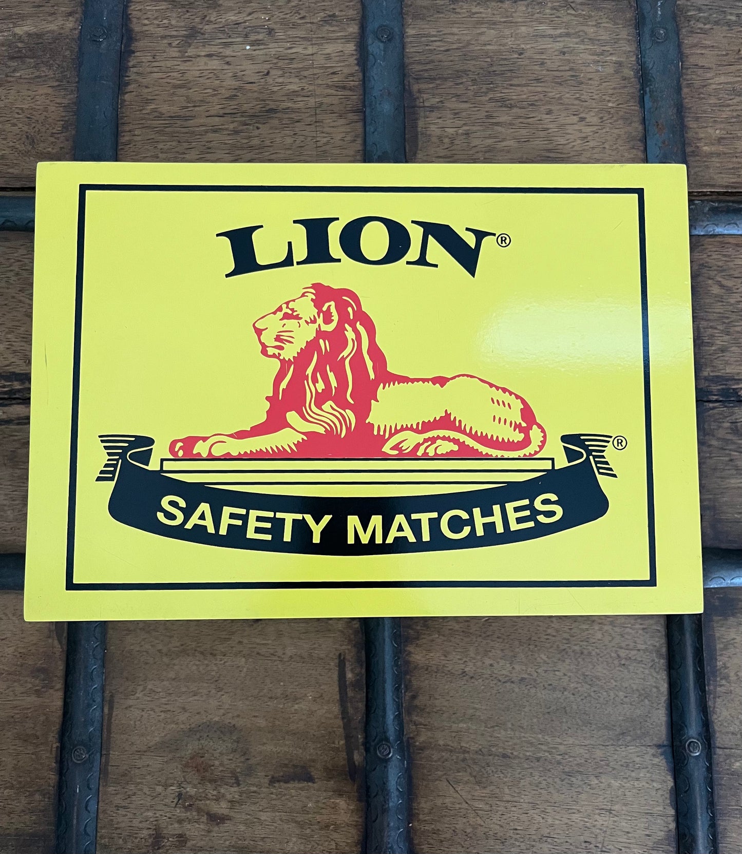 Retro Lion Safety Matches Wooden Storage Box