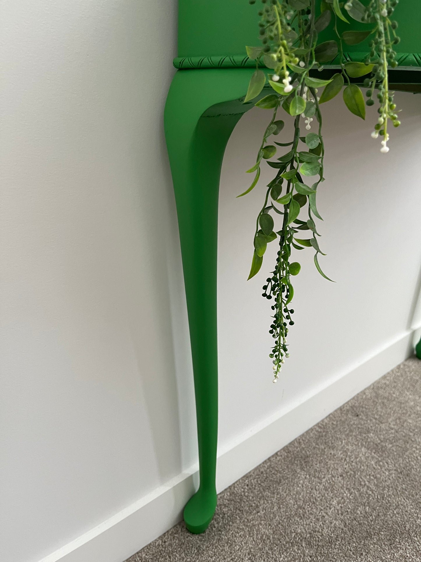 Gorgeous Green Hall Table