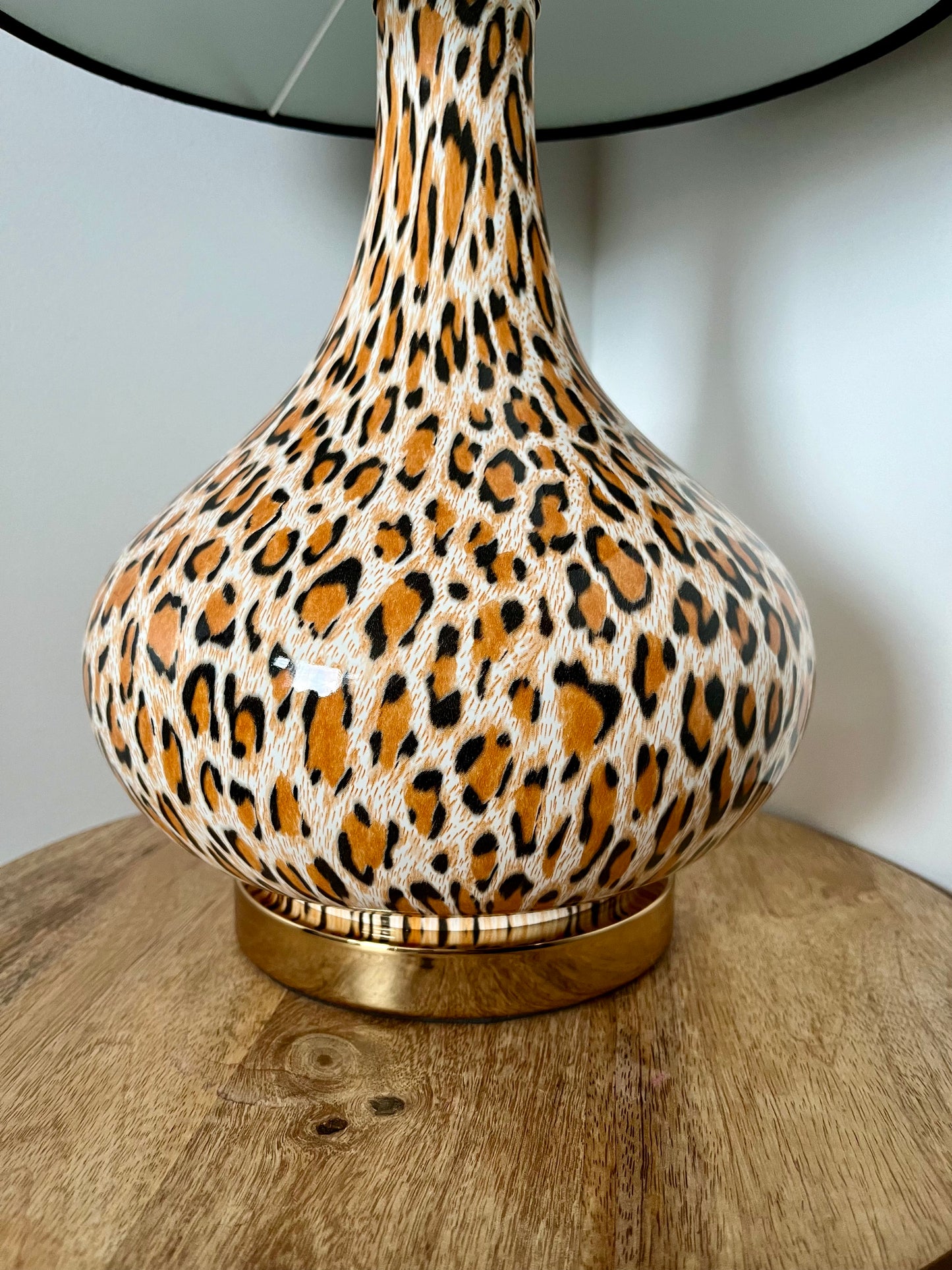Lovely Le Forge Leopard Print Table Lamp