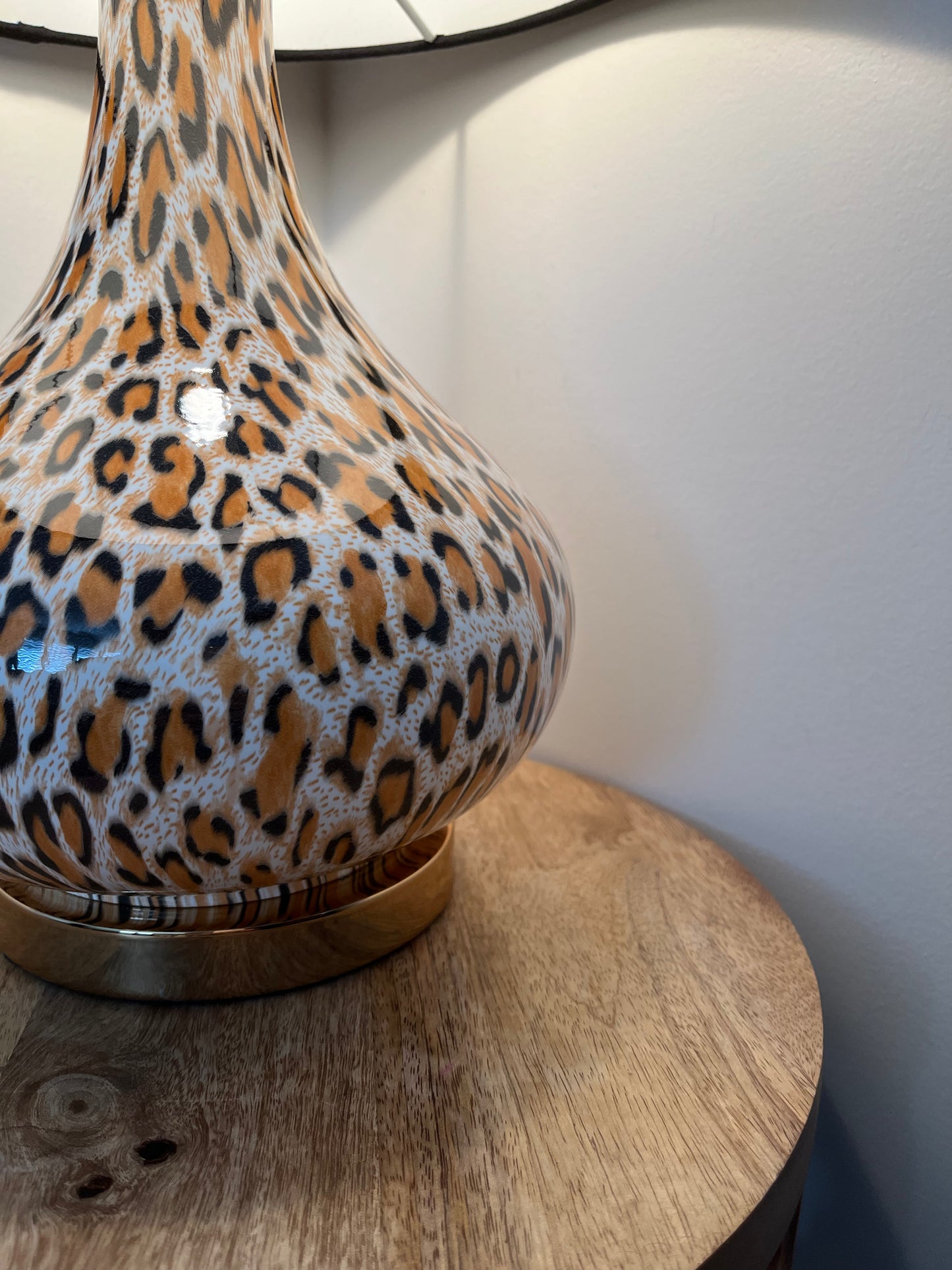 Lovely Le Forge Leopard Print Table Lamp