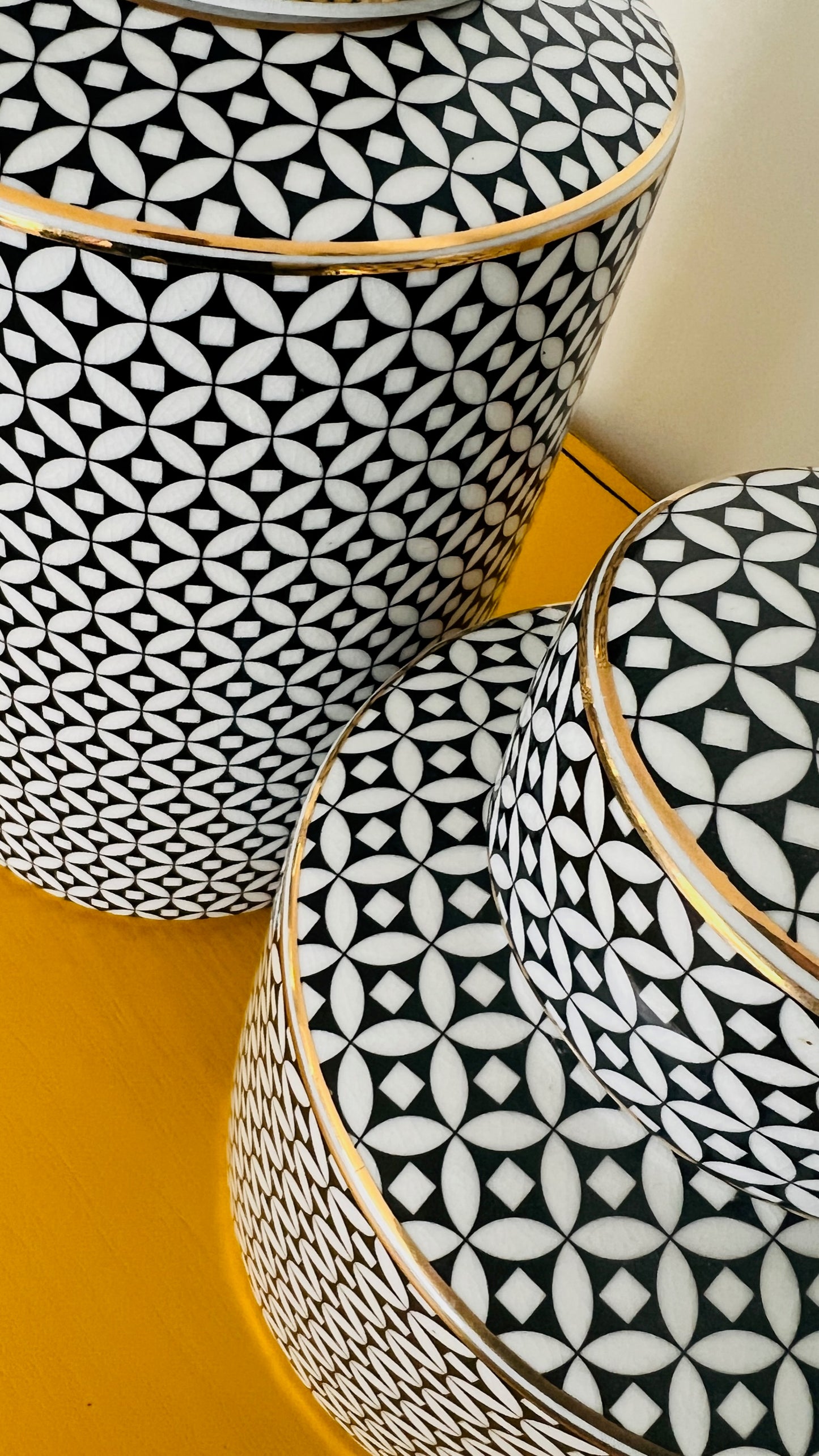 Set of 3 Geometric Design Ginger Jars