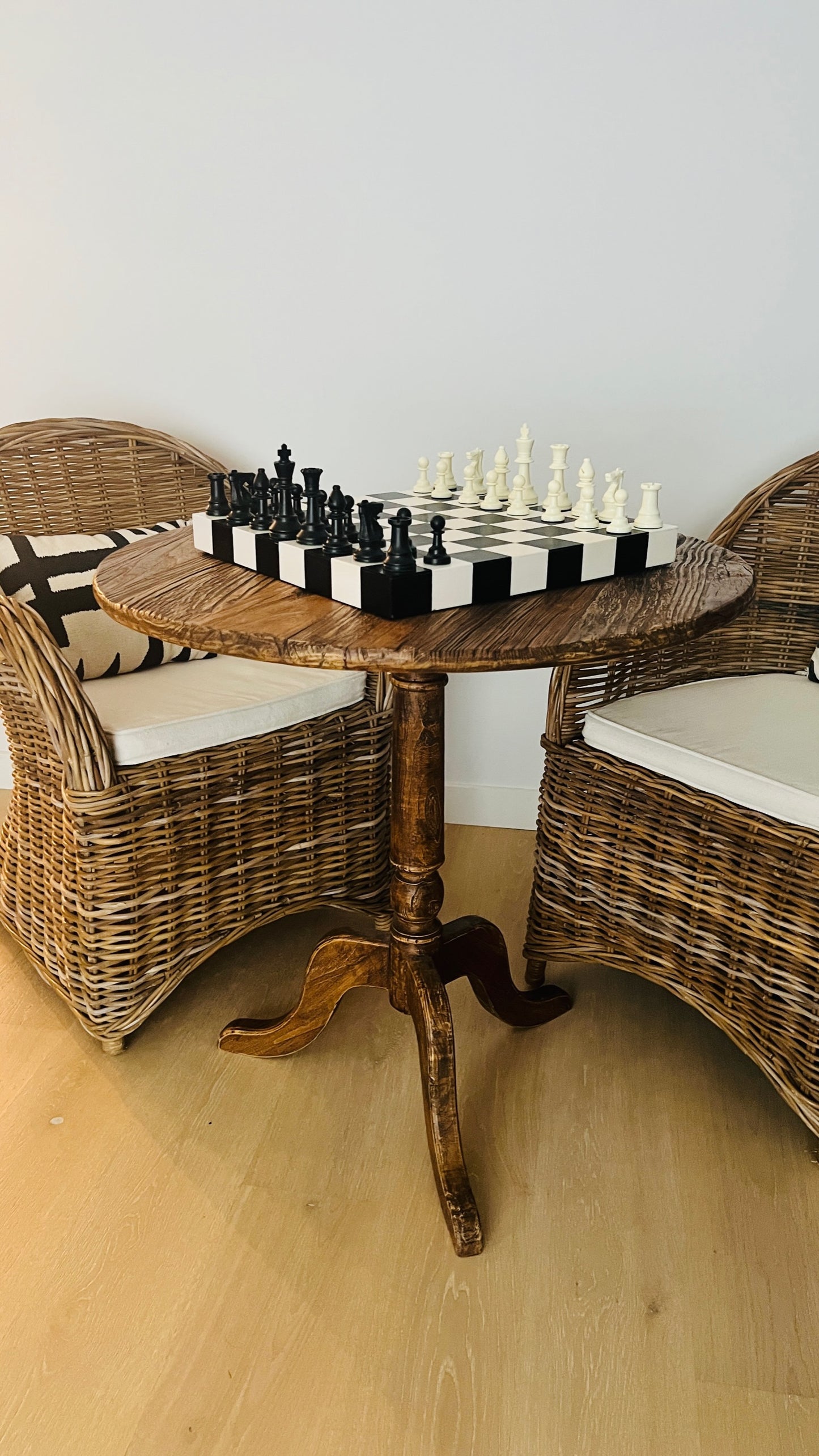 Beautiful Rustic Wicker & Wooden Dining Set