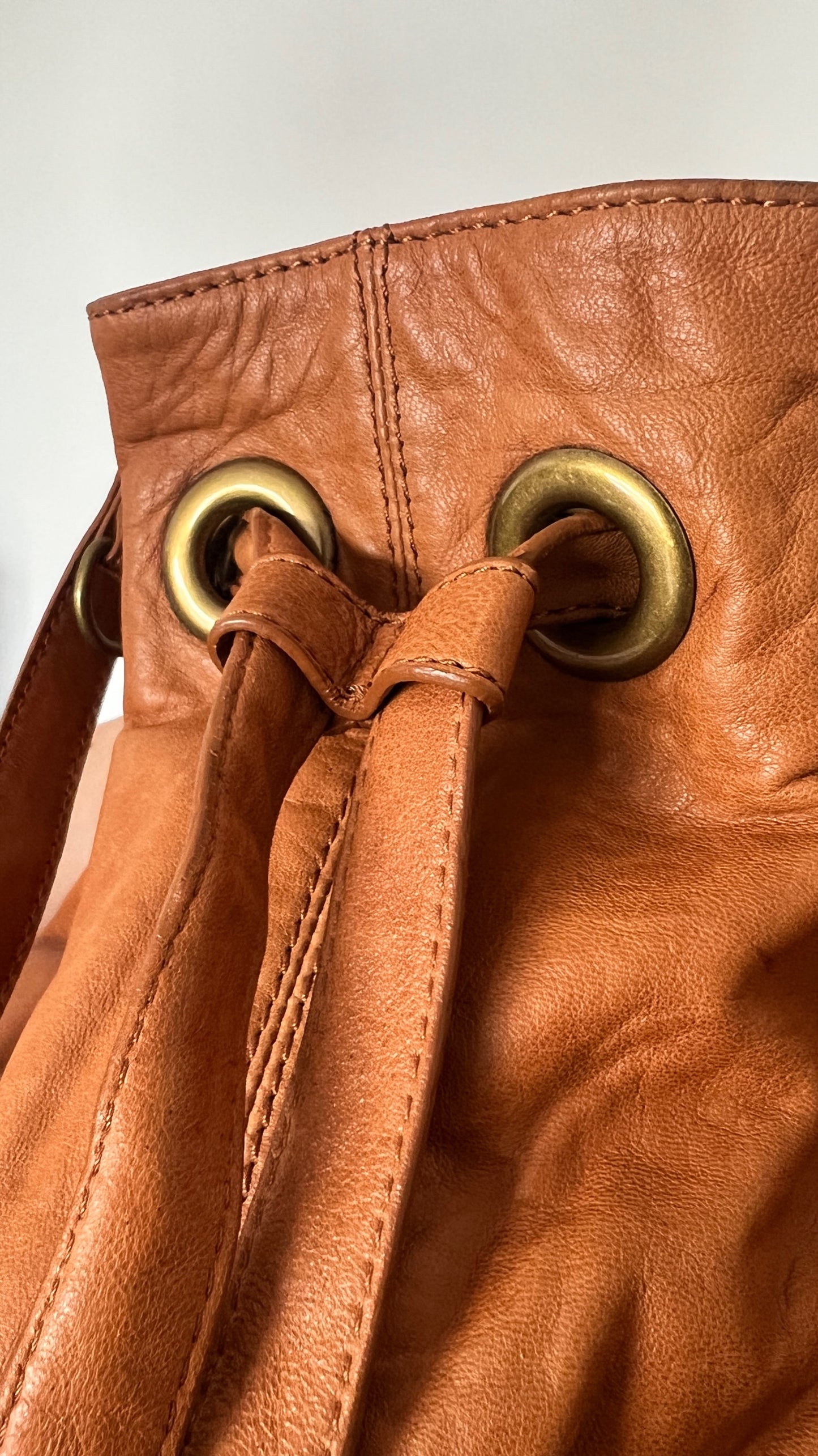 Witchery Tan Leather Bucket Bag