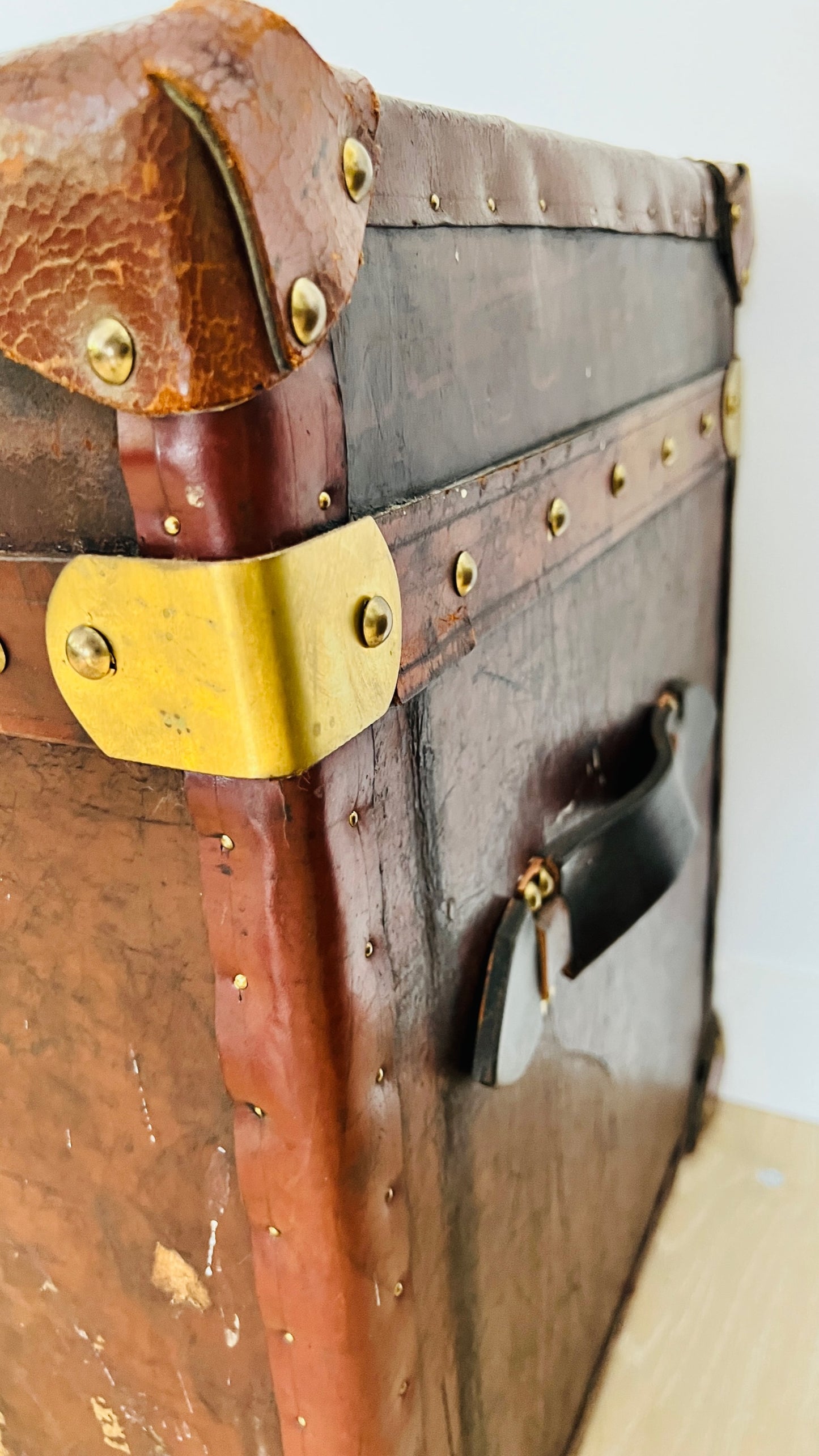 Pair of Vintage Leather Boxes from Portobello Road in London