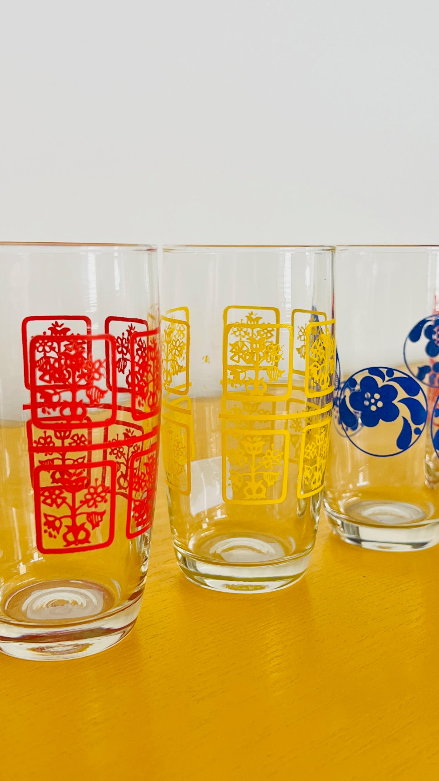Set of 6 Vintage Glasses