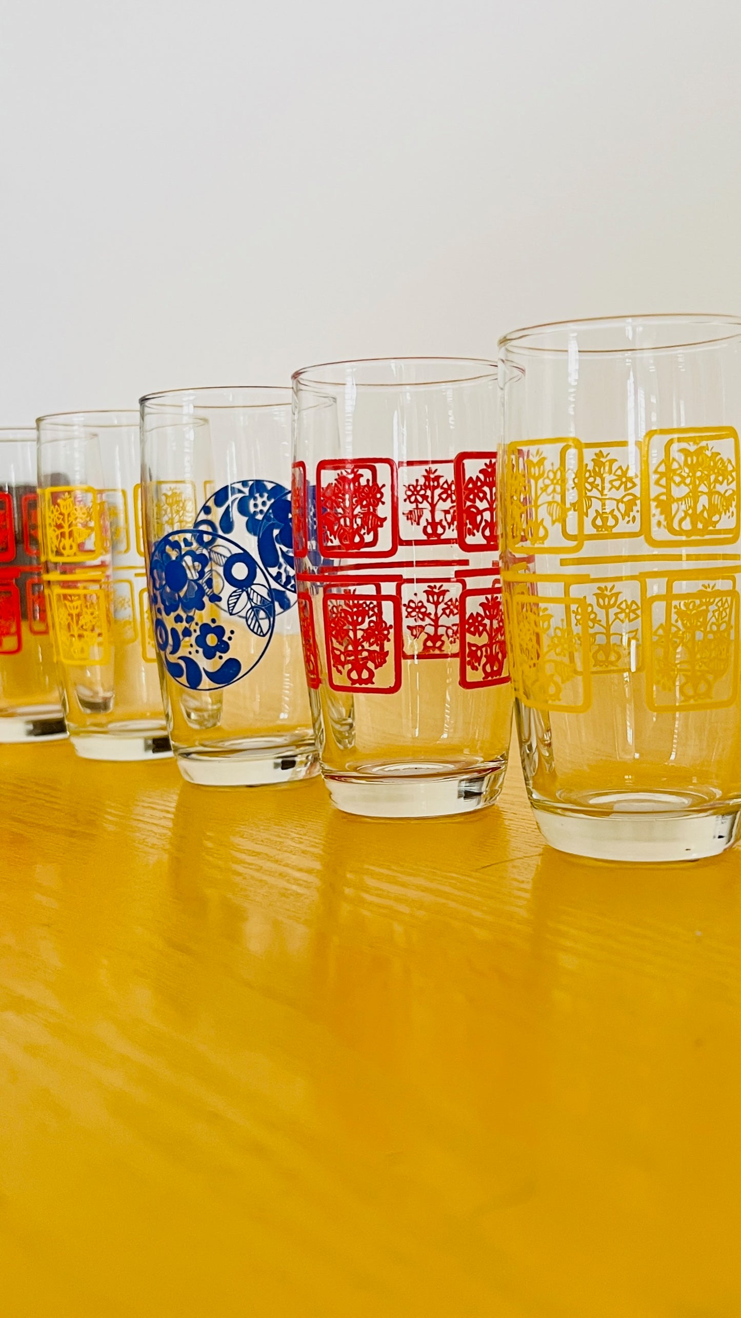 Set of 6 Vintage Glasses