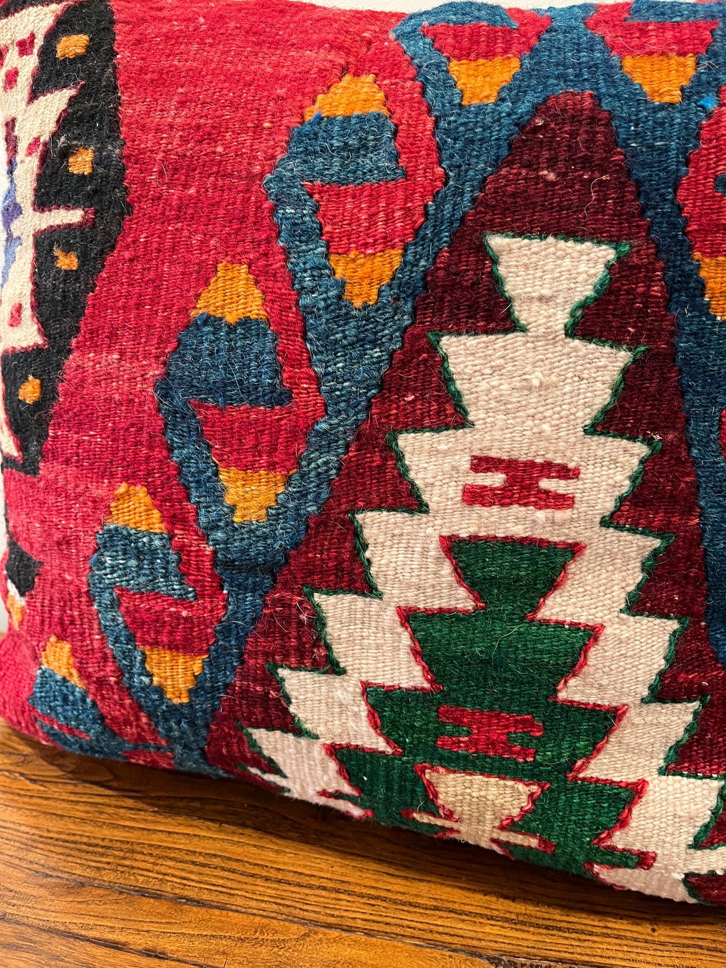 Gorgeous Pair of Kilim Cushions
