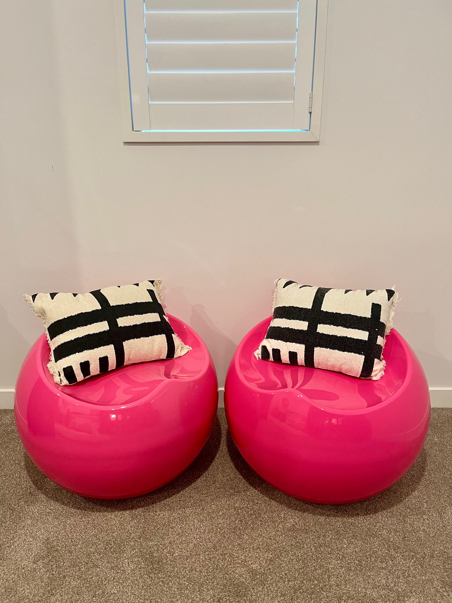 Cute Pair of Pink Ball Chairs