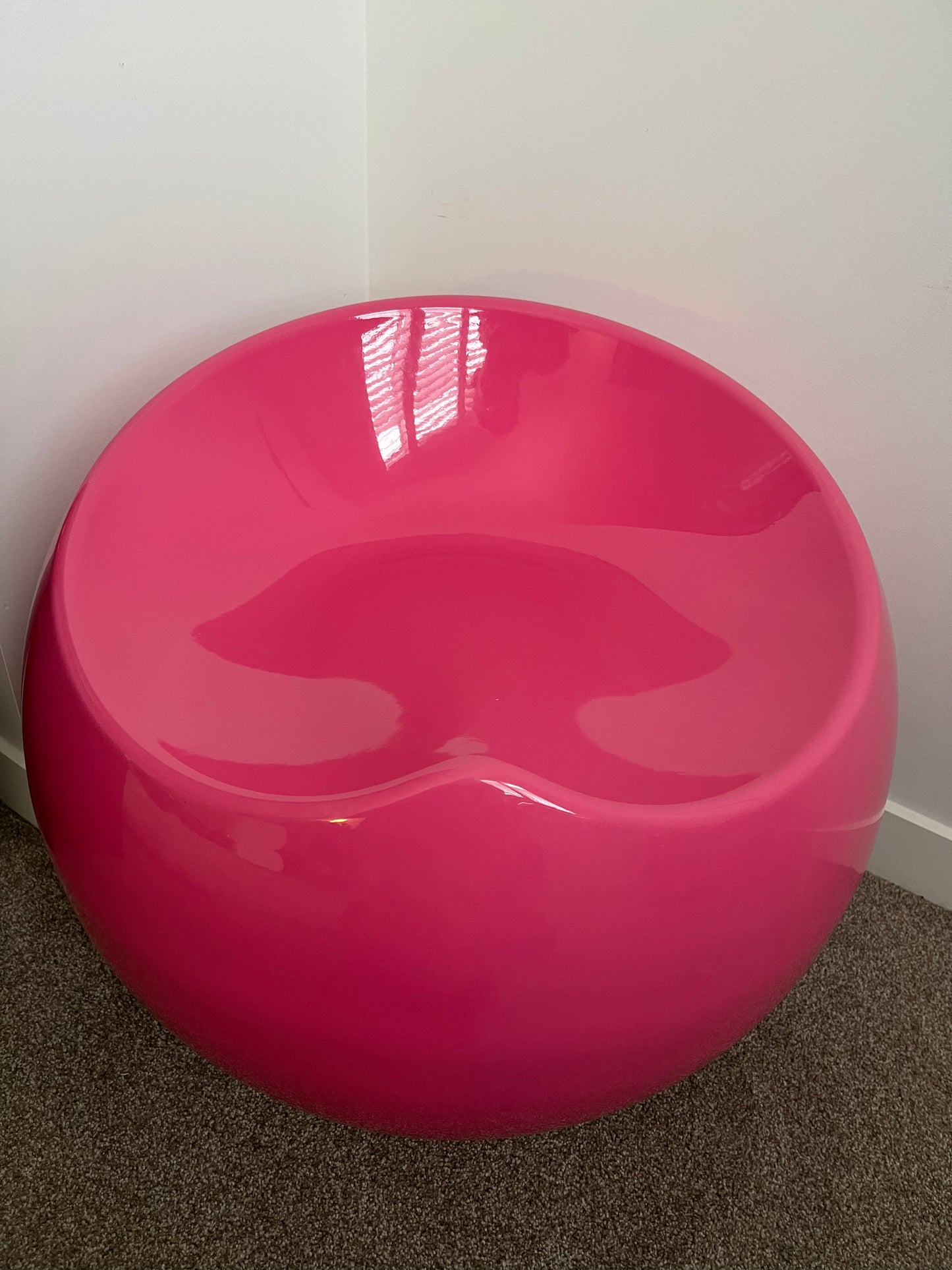 Cute Pair of Pink Ball Chairs
