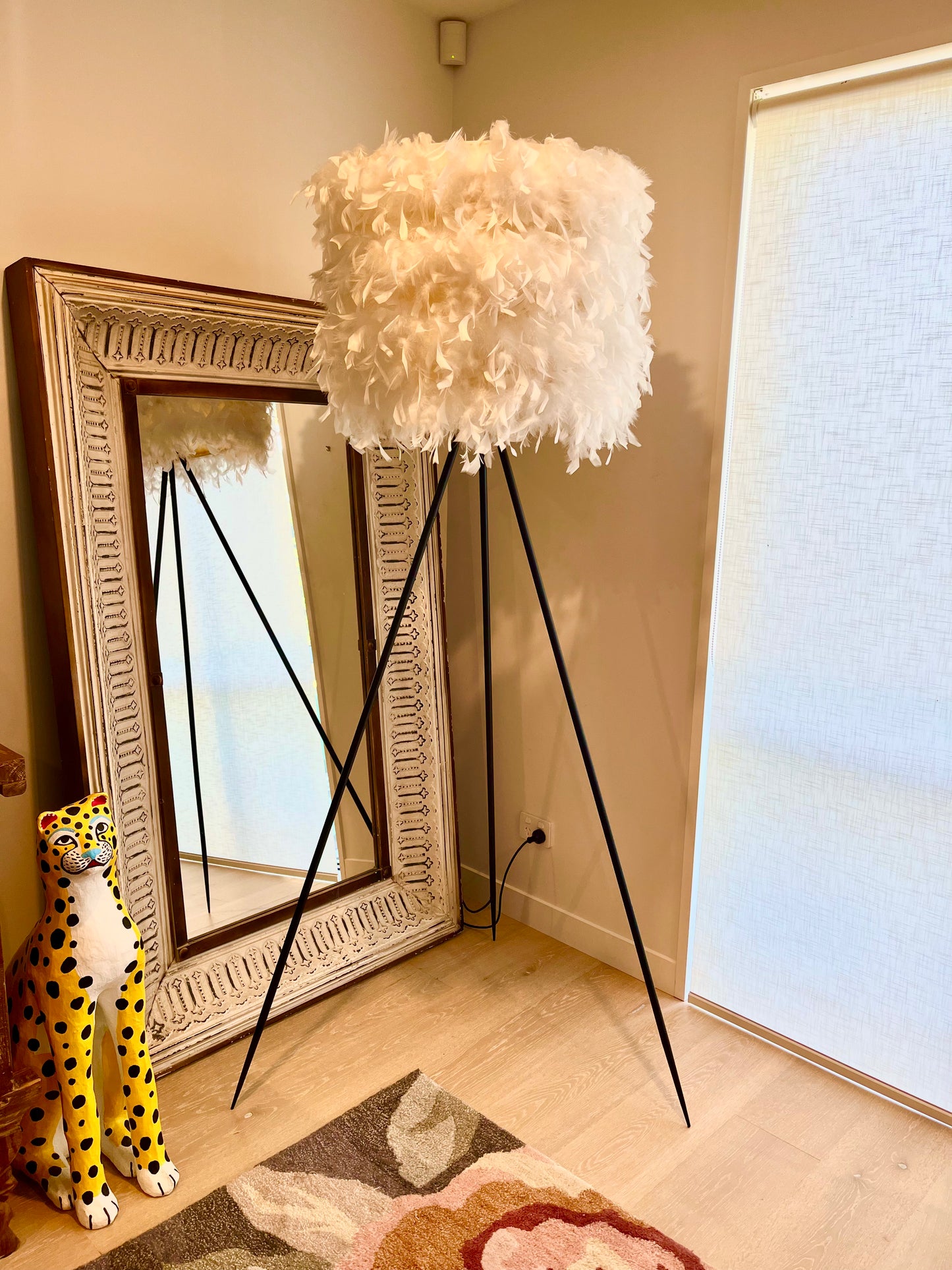 Elegant Feather Floor Lamp