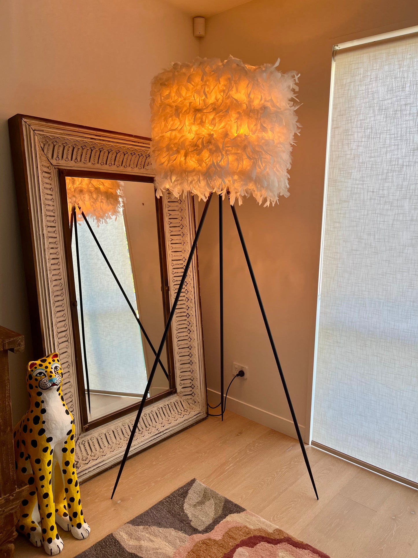 Elegant Feather Floor Lamp