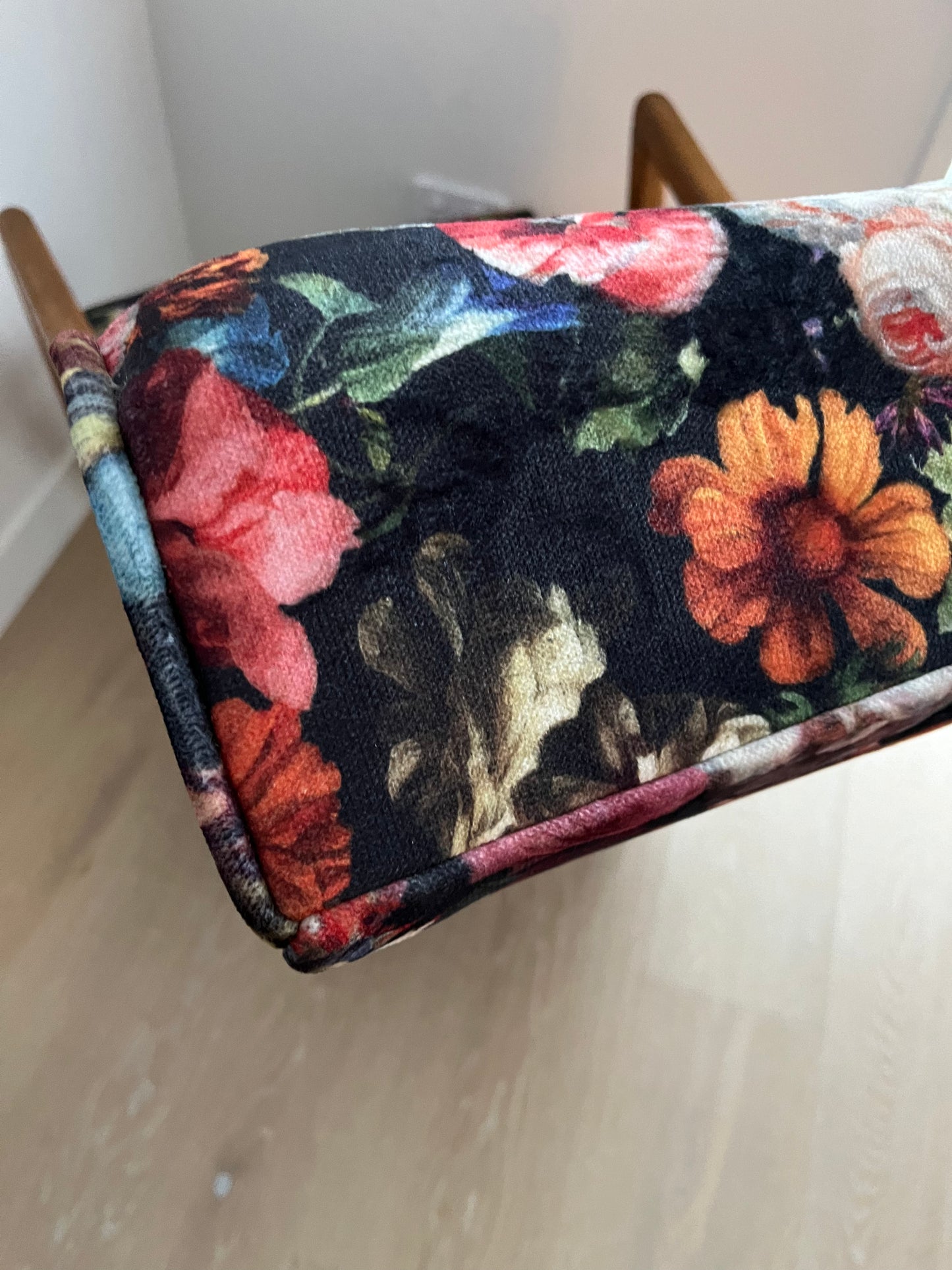 Stunning Mid Century Chair