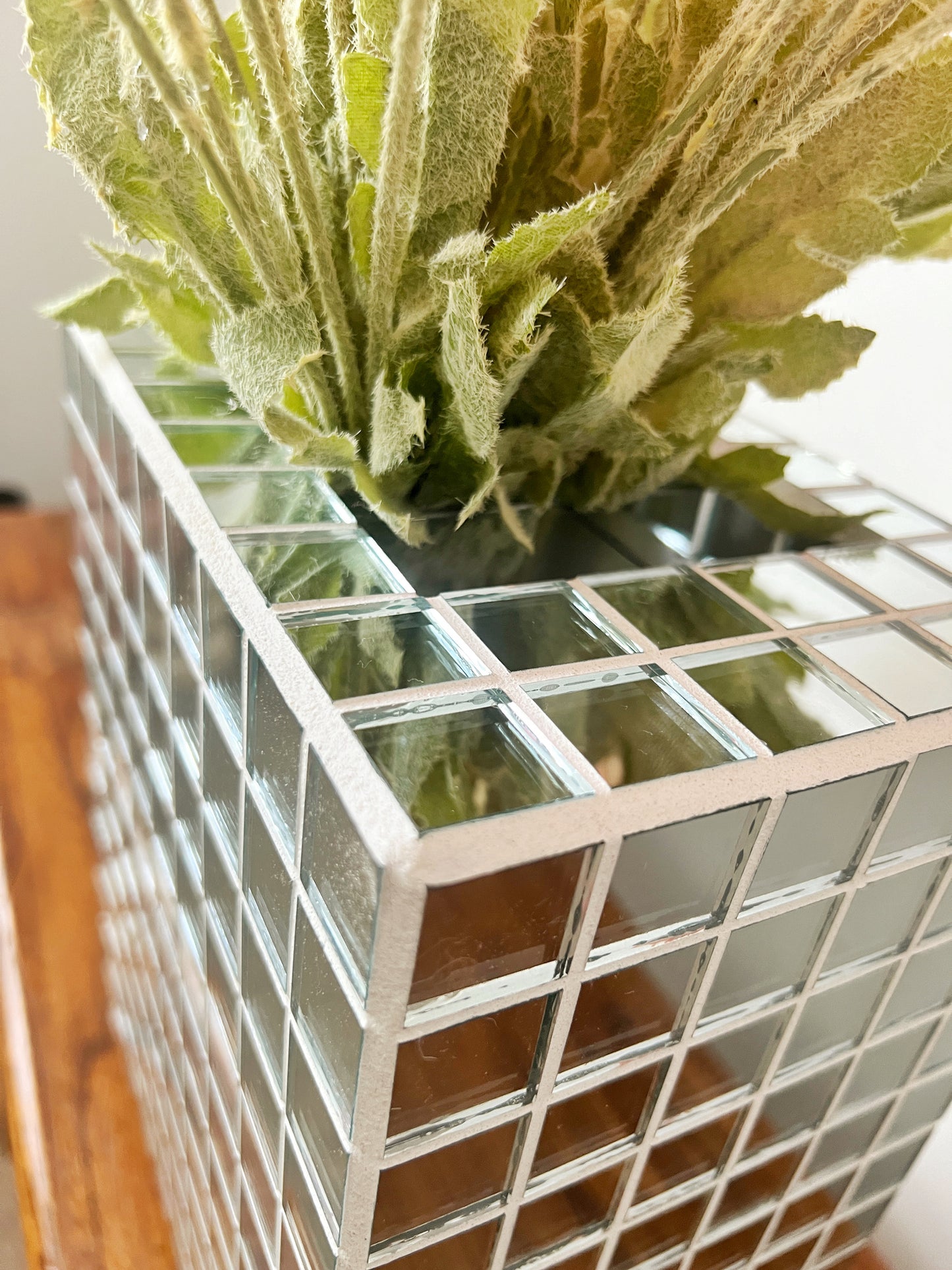 Gorgeous Mirror Tile Vase