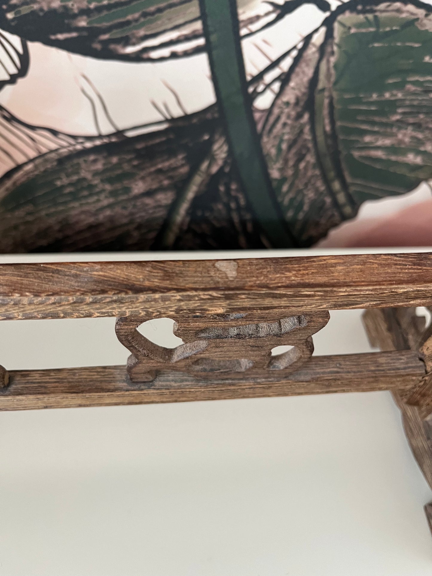 Lovely Oriental Wooden Jewellery Stand
