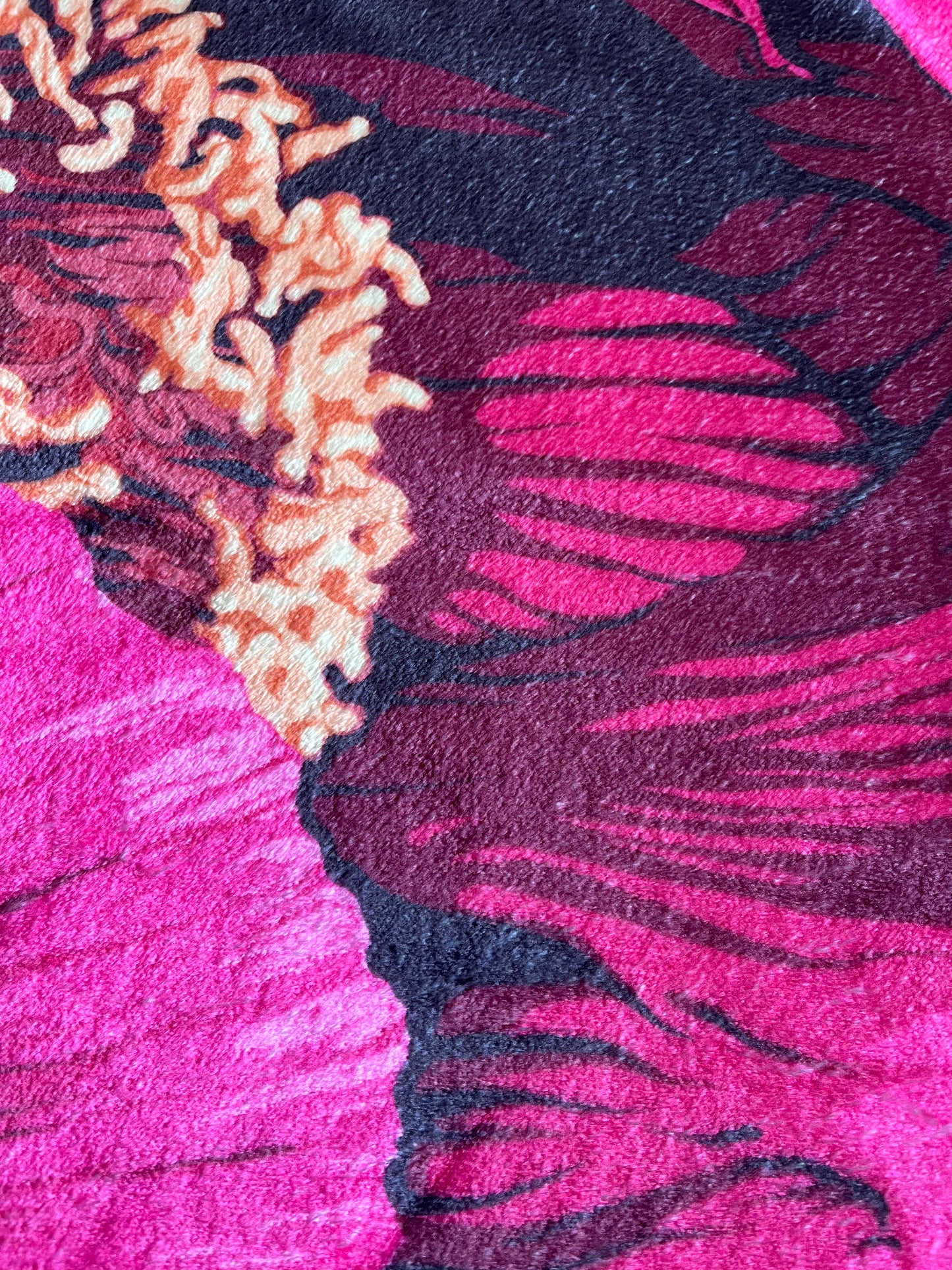 Stunning Victoria Jane Sherpa Peony Tiger Blanket