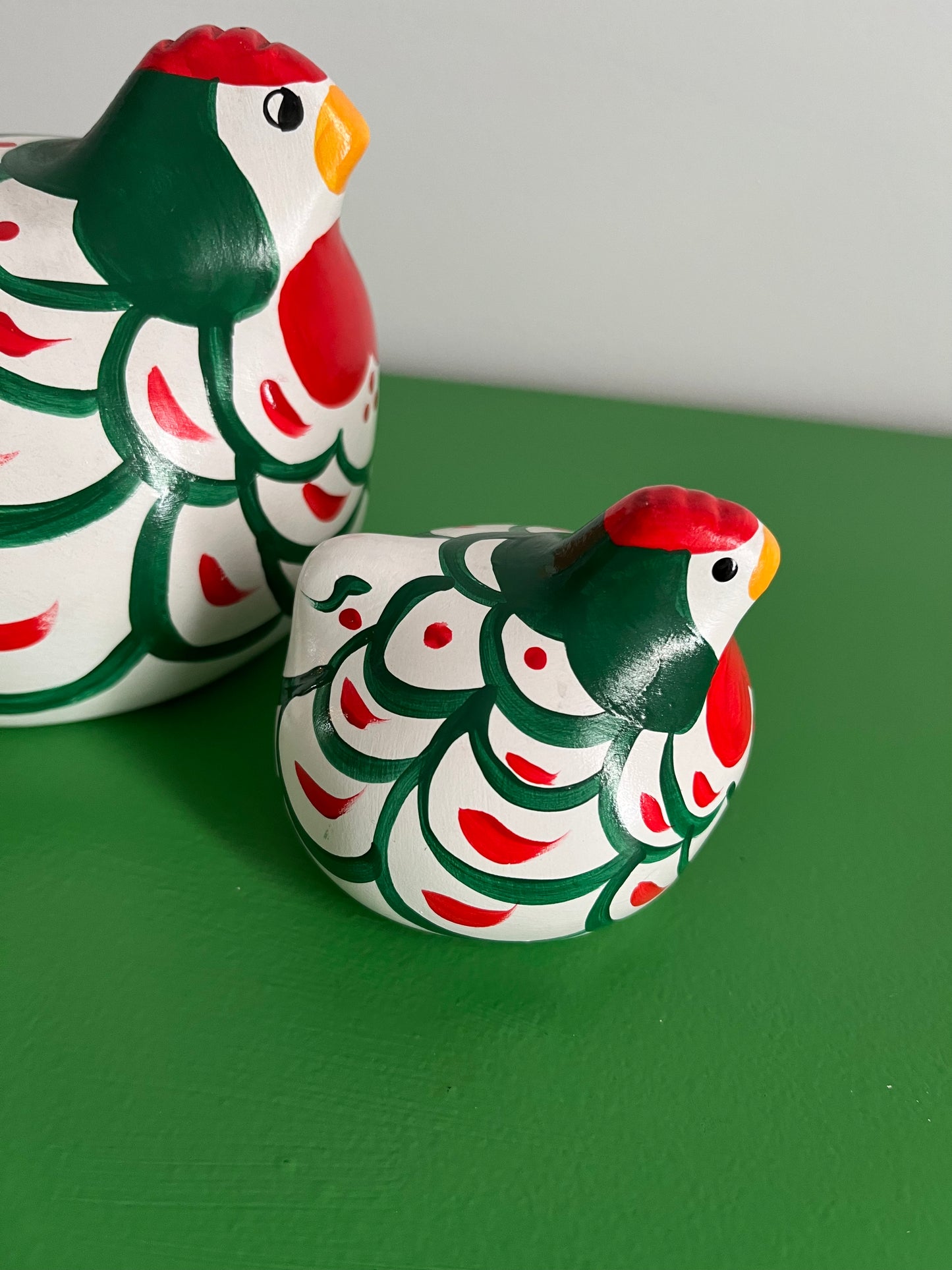 Family Set of Happy Hens