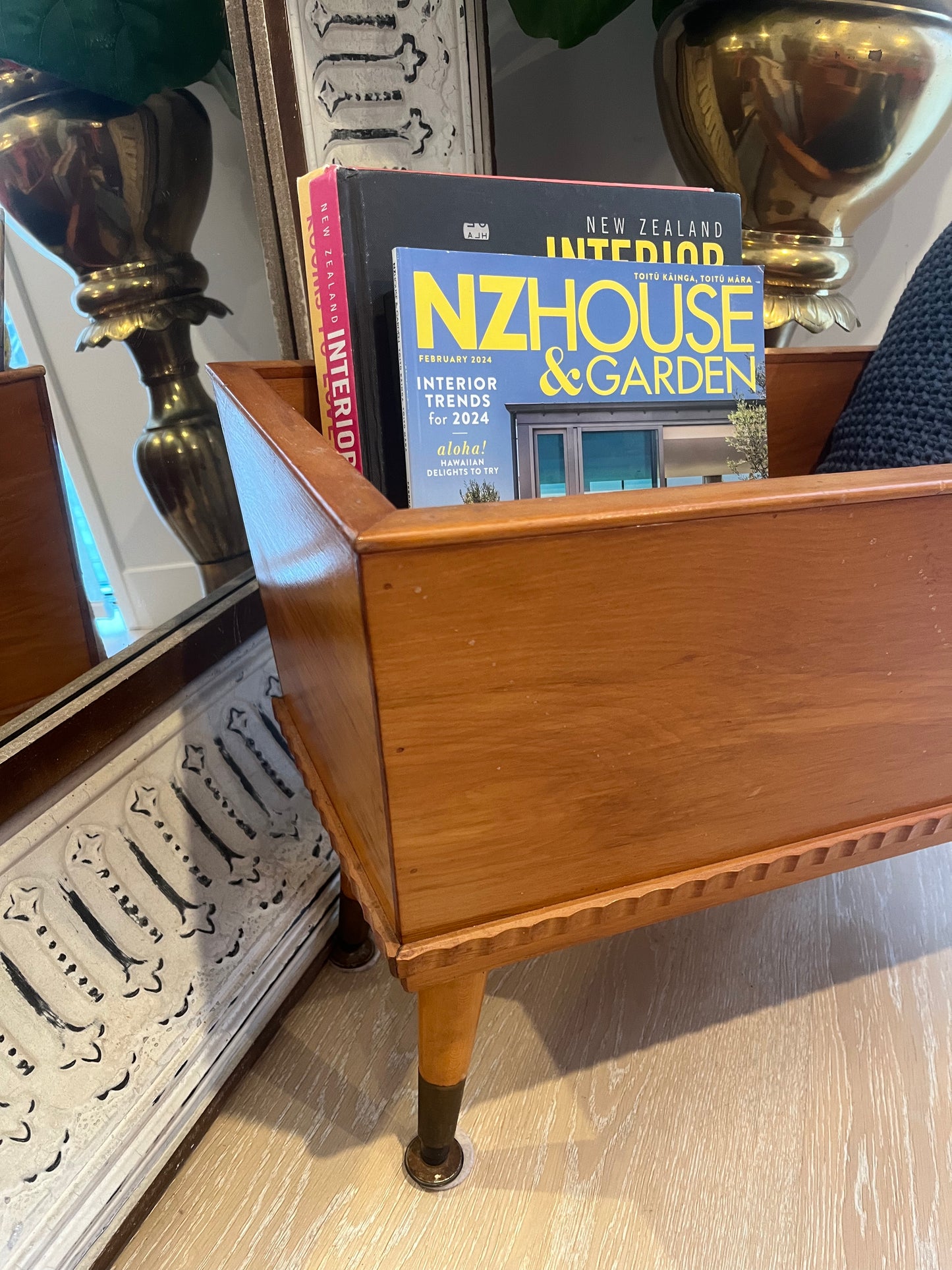 Stunning Vintage Wooden Planter Box/ Magazine Holder