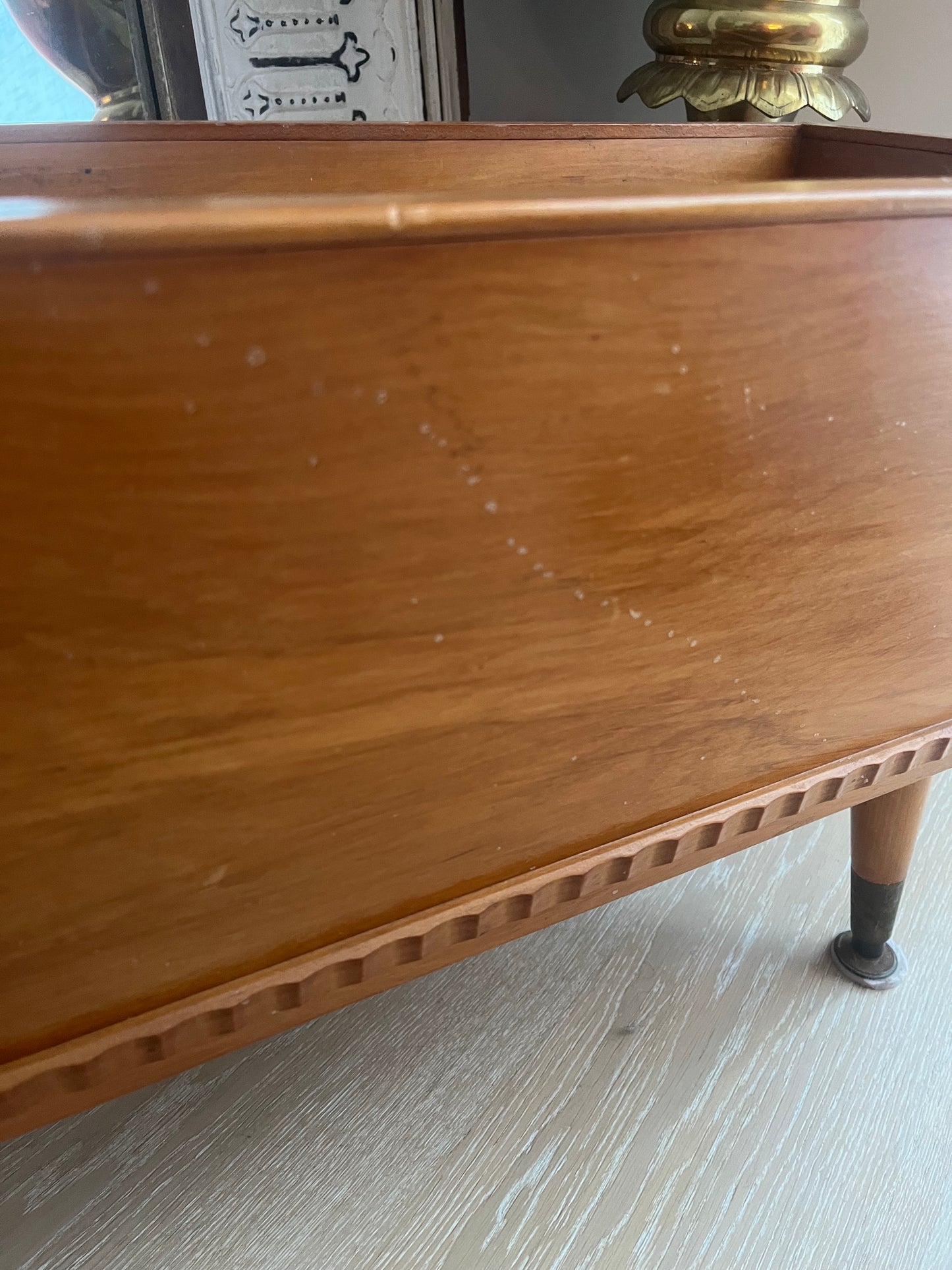 Stunning Vintage Wooden Planter Box/ Magazine Holder