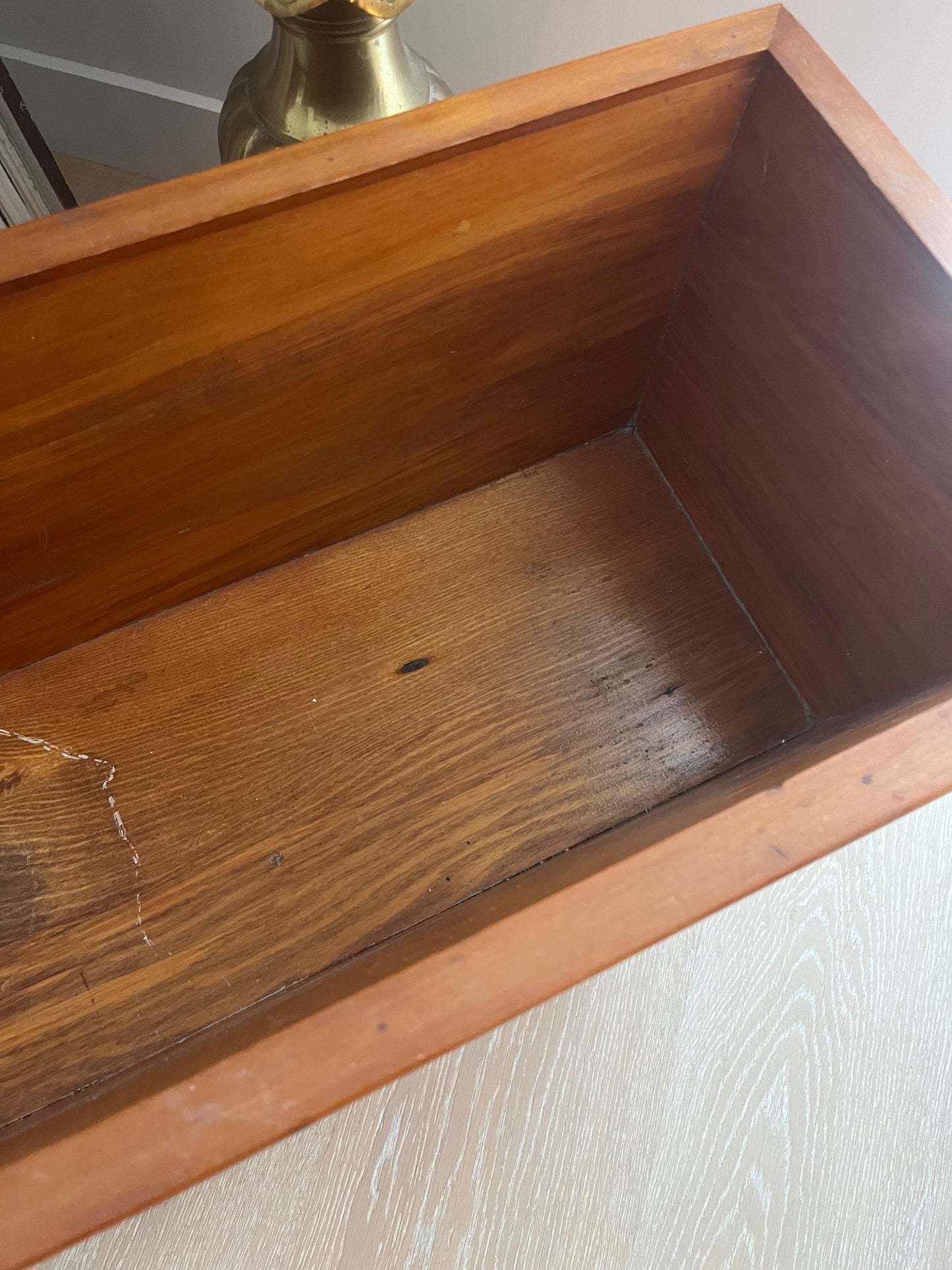Stunning Vintage Wooden Planter Box/ Magazine Holder
